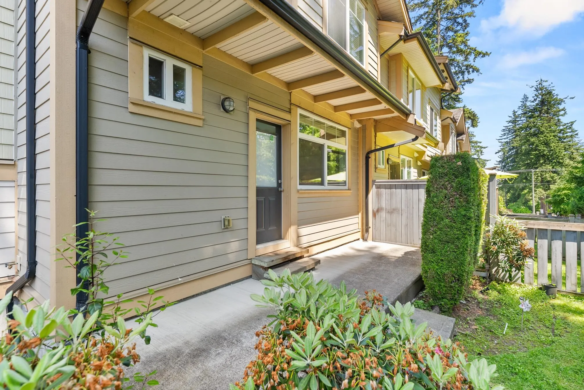 19 5957 152 Street