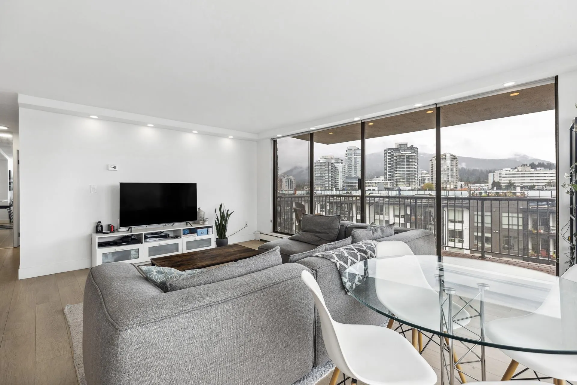 1003 140 E Keith Road