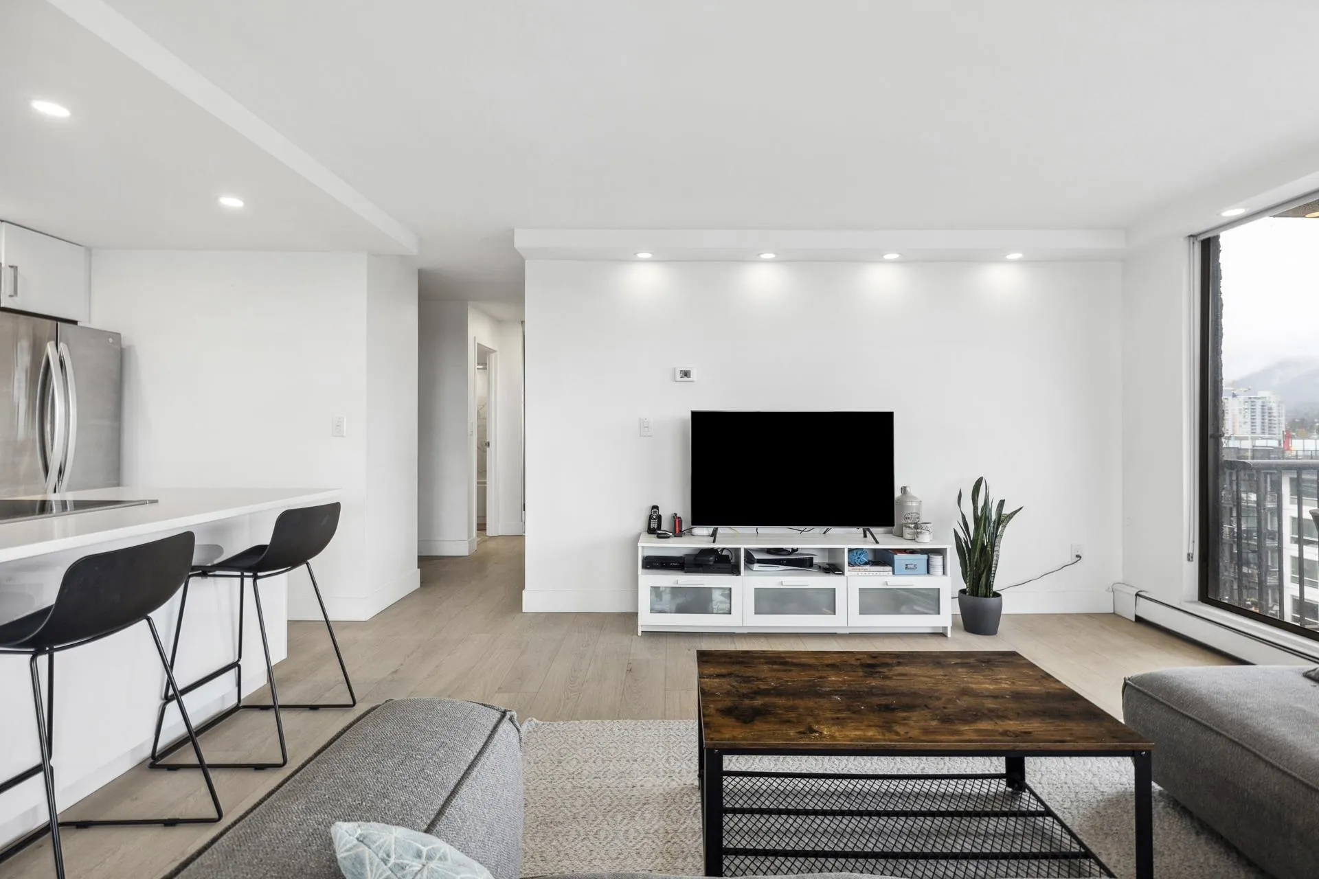 1003 140 E Keith Road