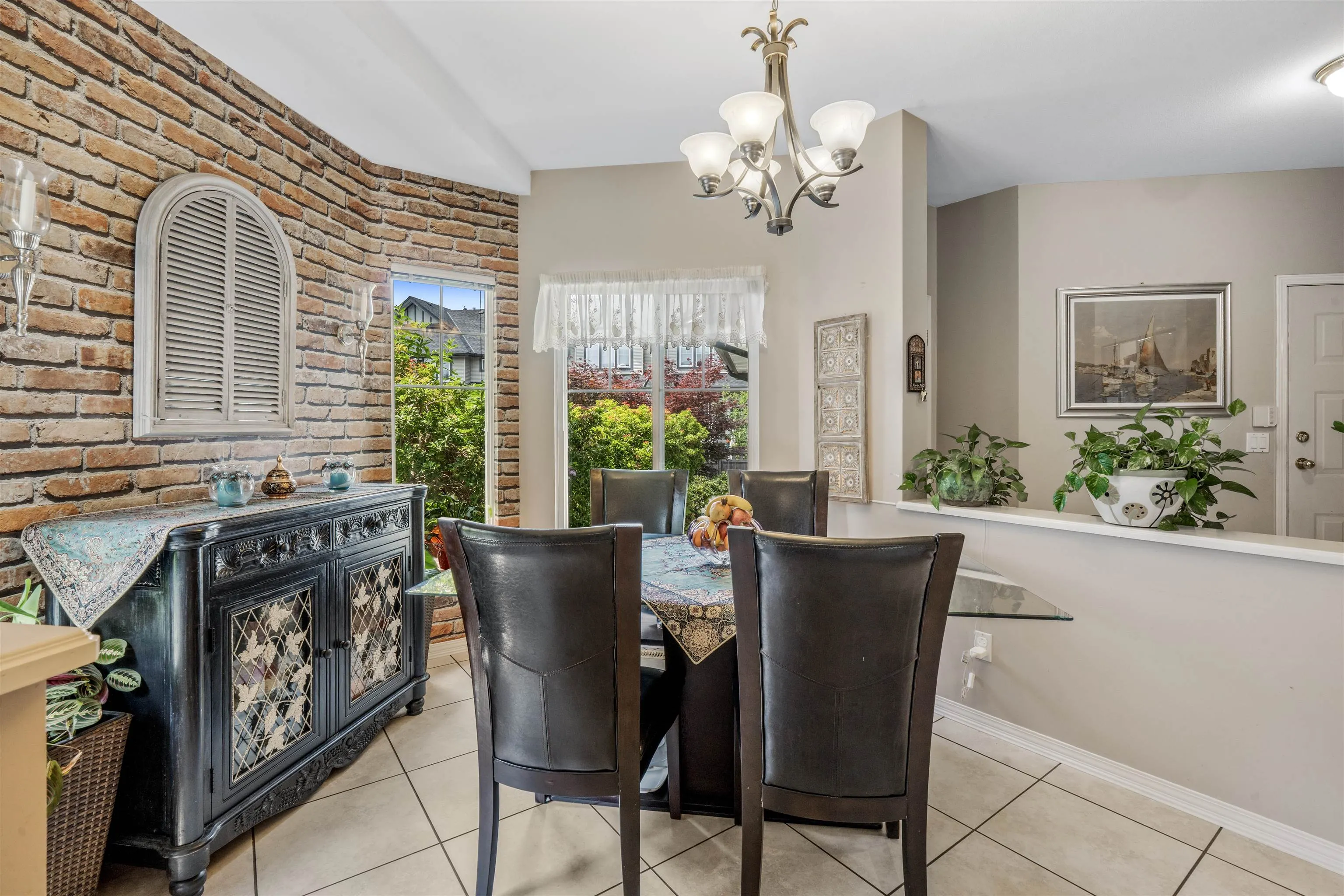19 1765 Paddock Drive