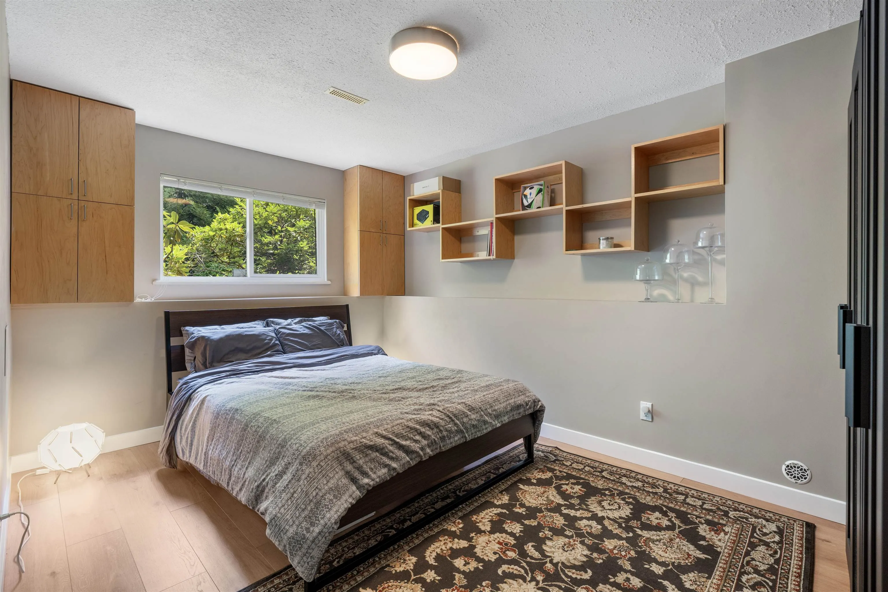 19 1765 Paddock Drive