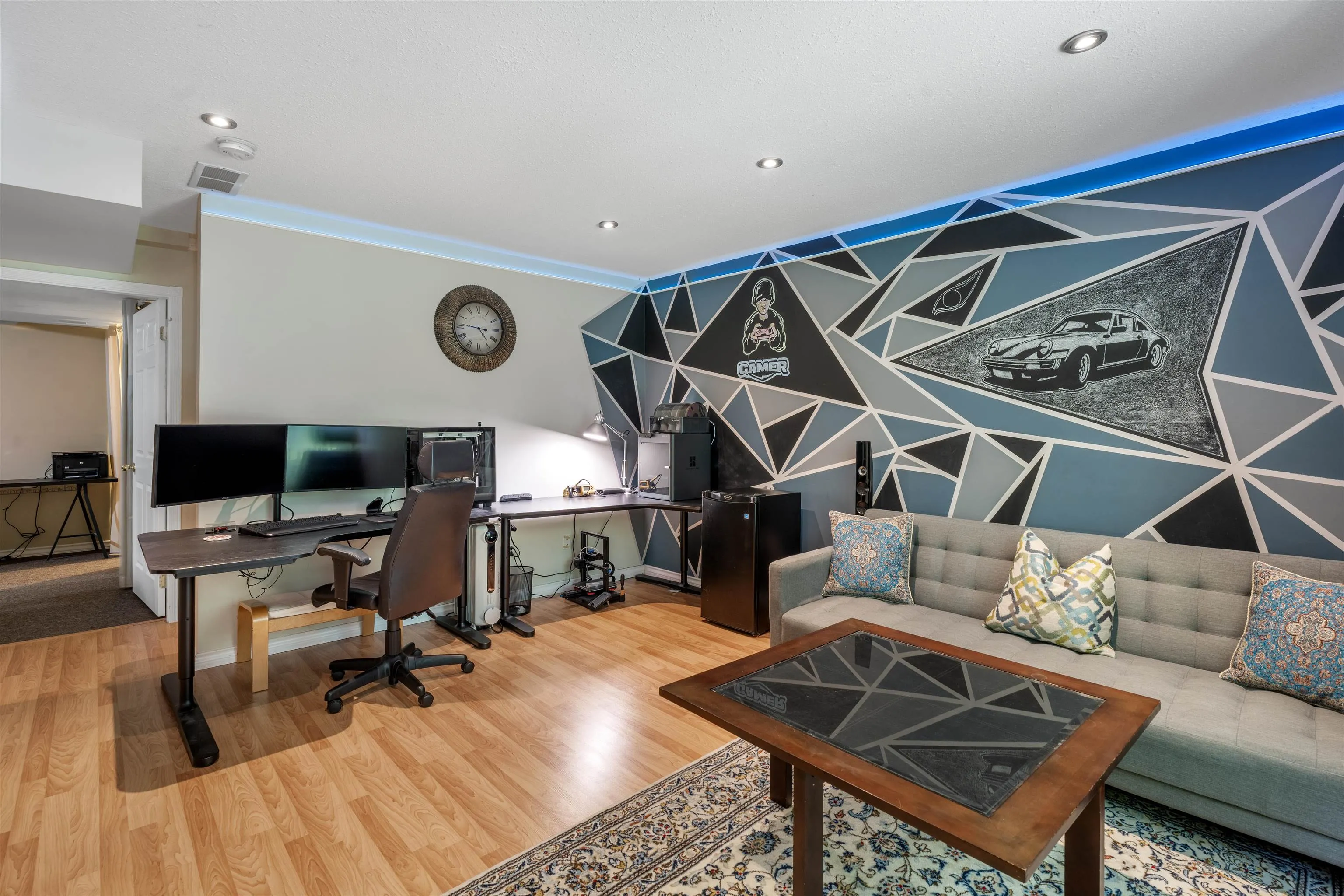 19 1765 Paddock Drive