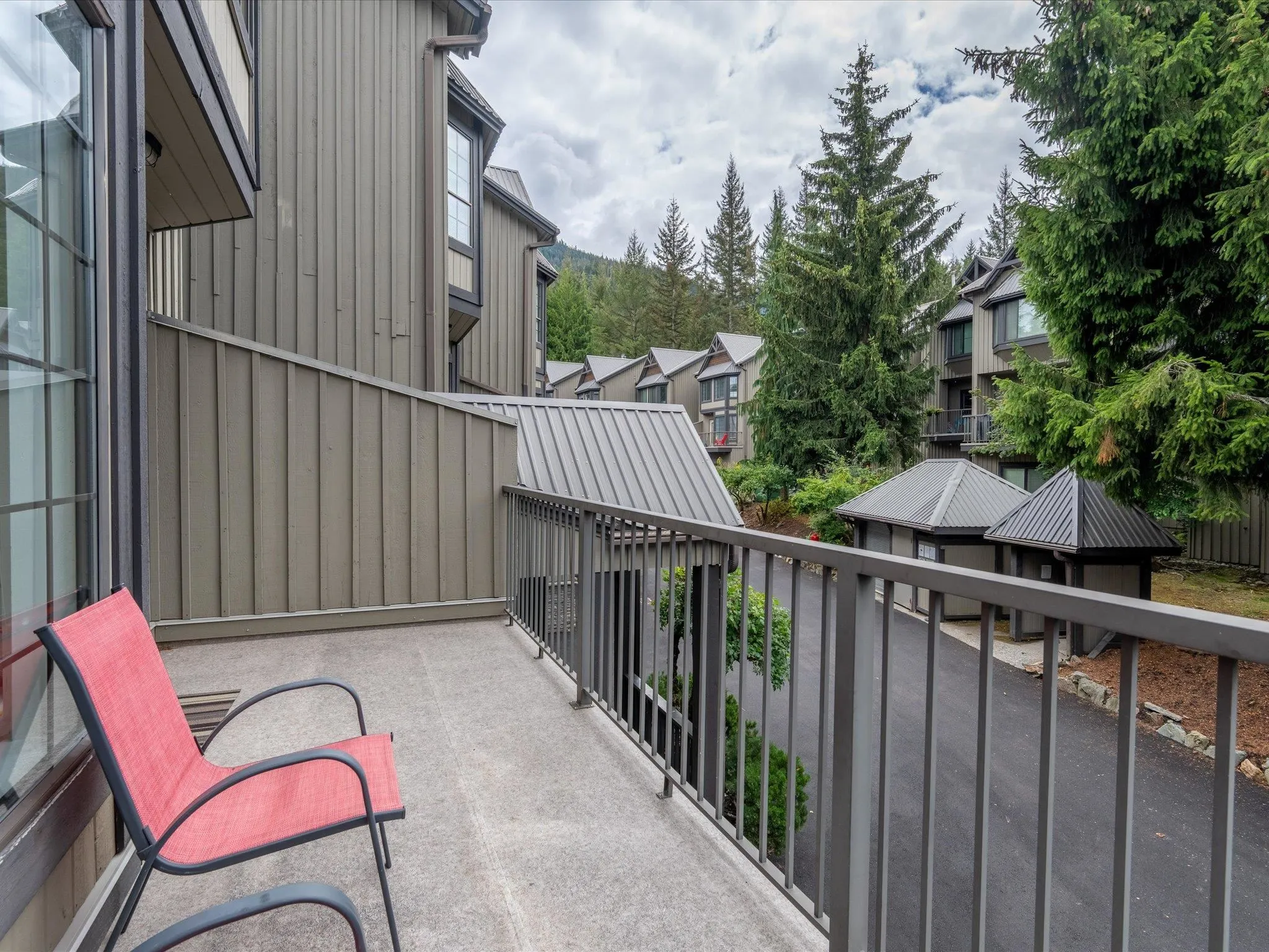 32 2104 Nordic Drive