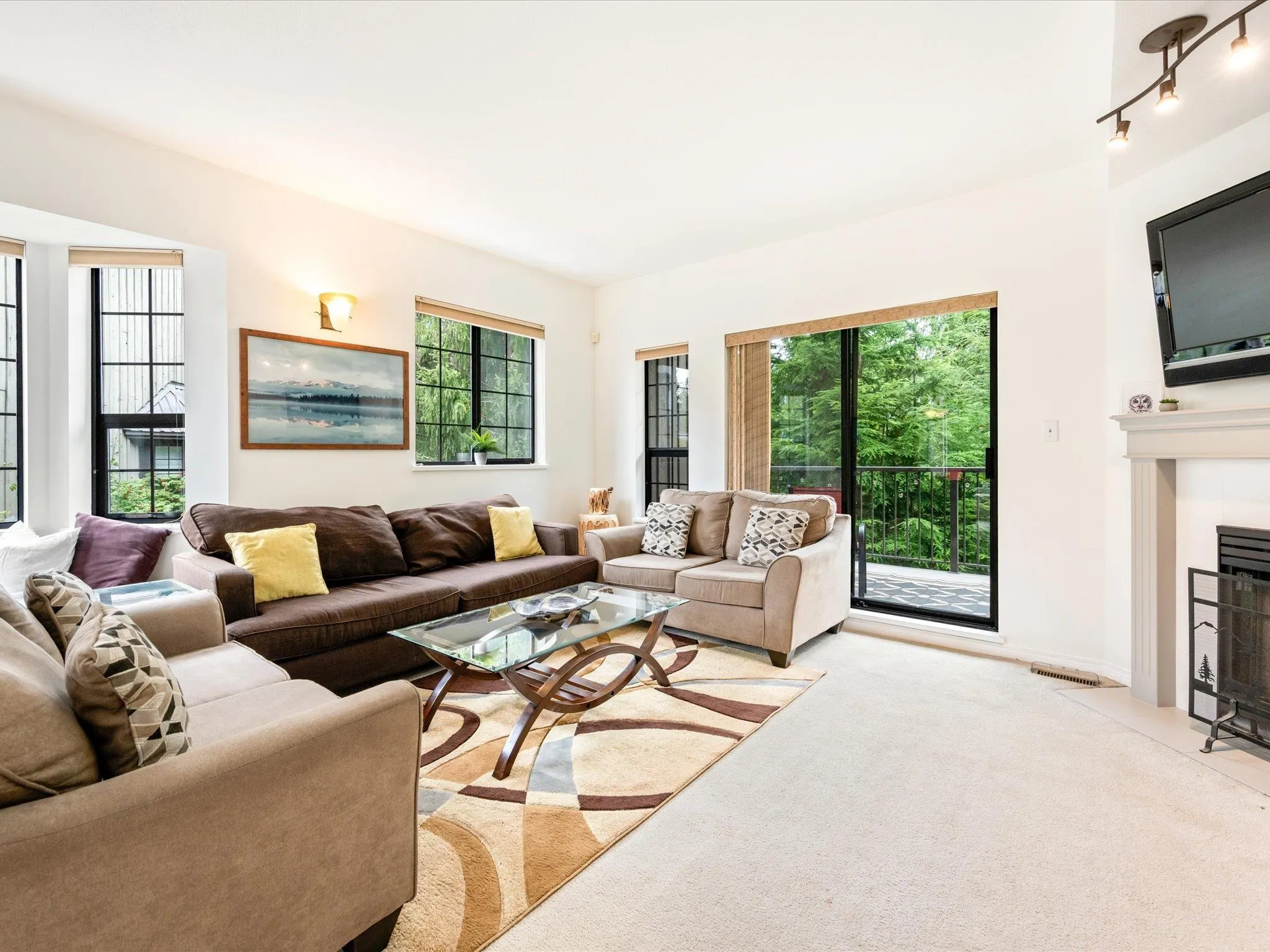 32 2104 Nordic Drive
