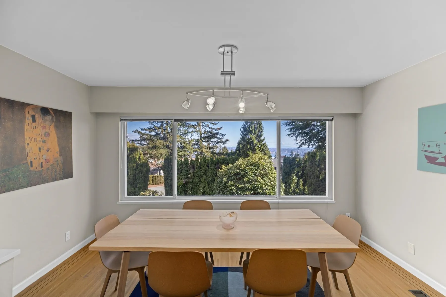 905 Greenwood Road