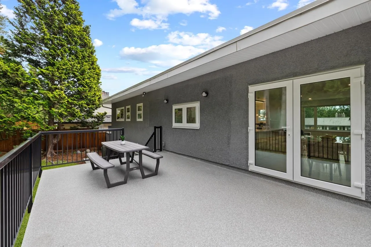 2996 Plymouth Drive