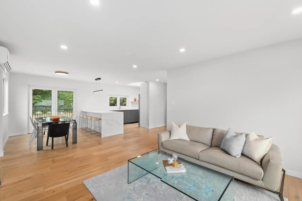 2996 Plymouth Drive