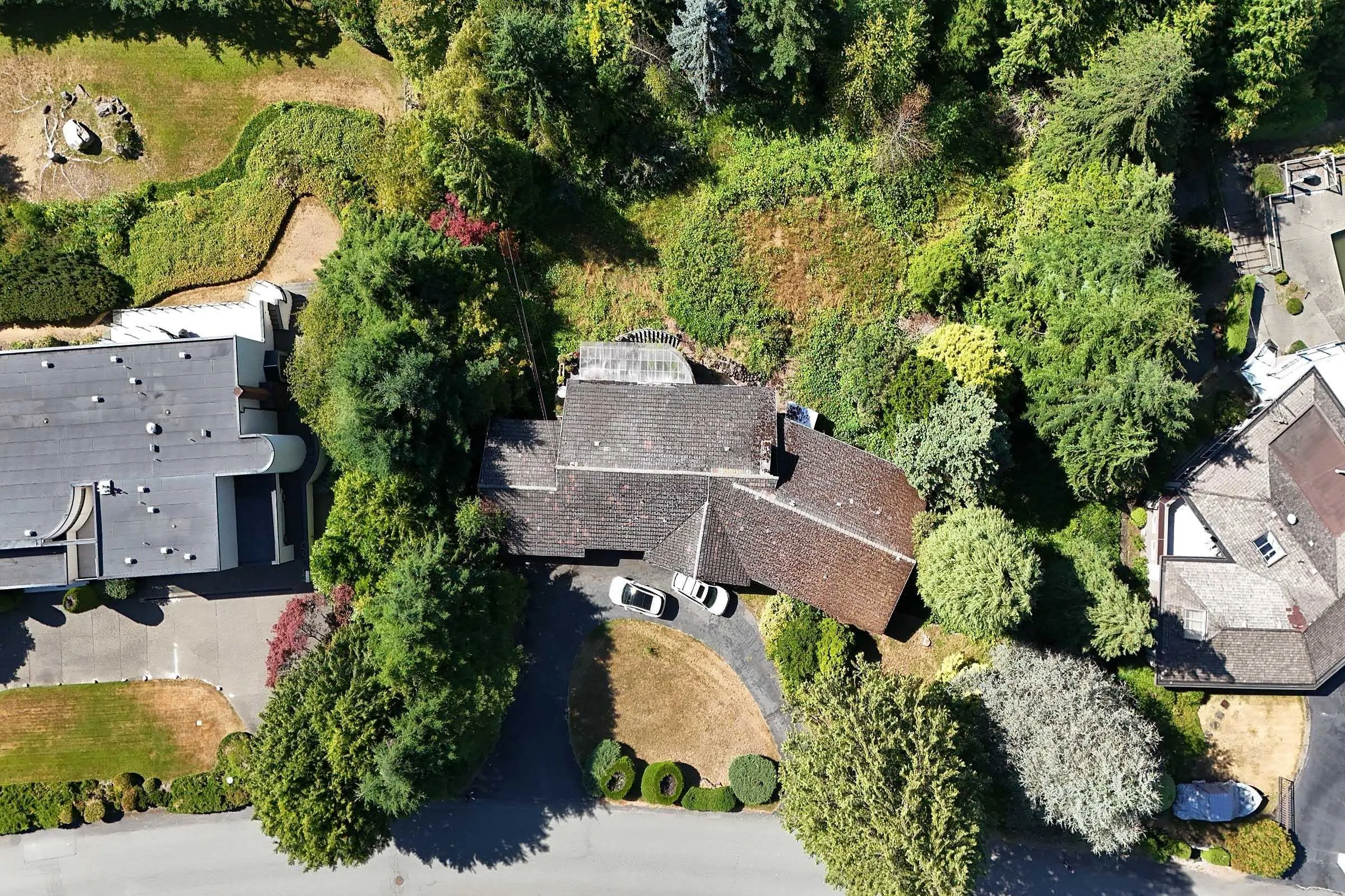 1084 Groveland Road