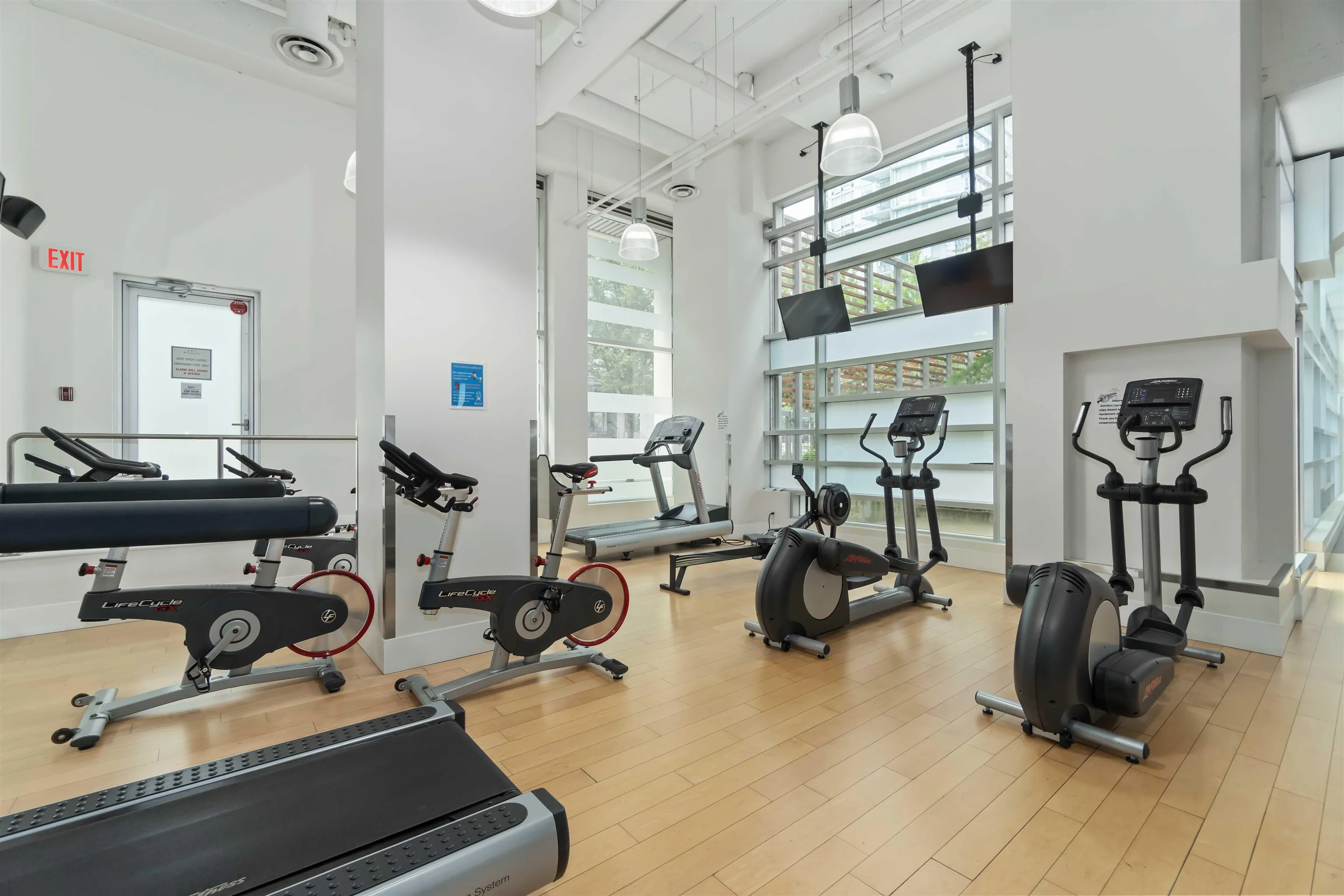 2307 1351 Continental Street