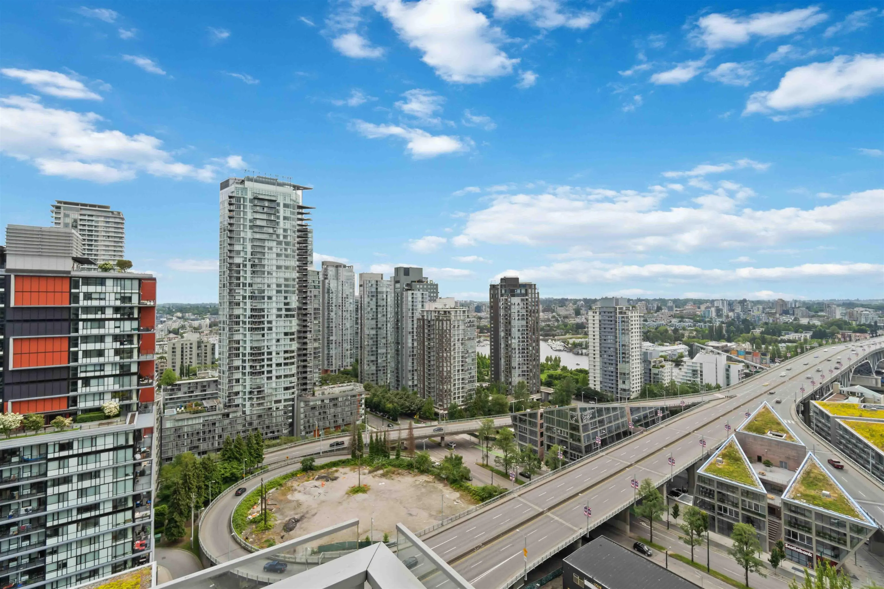 2307 1351 Continental Street