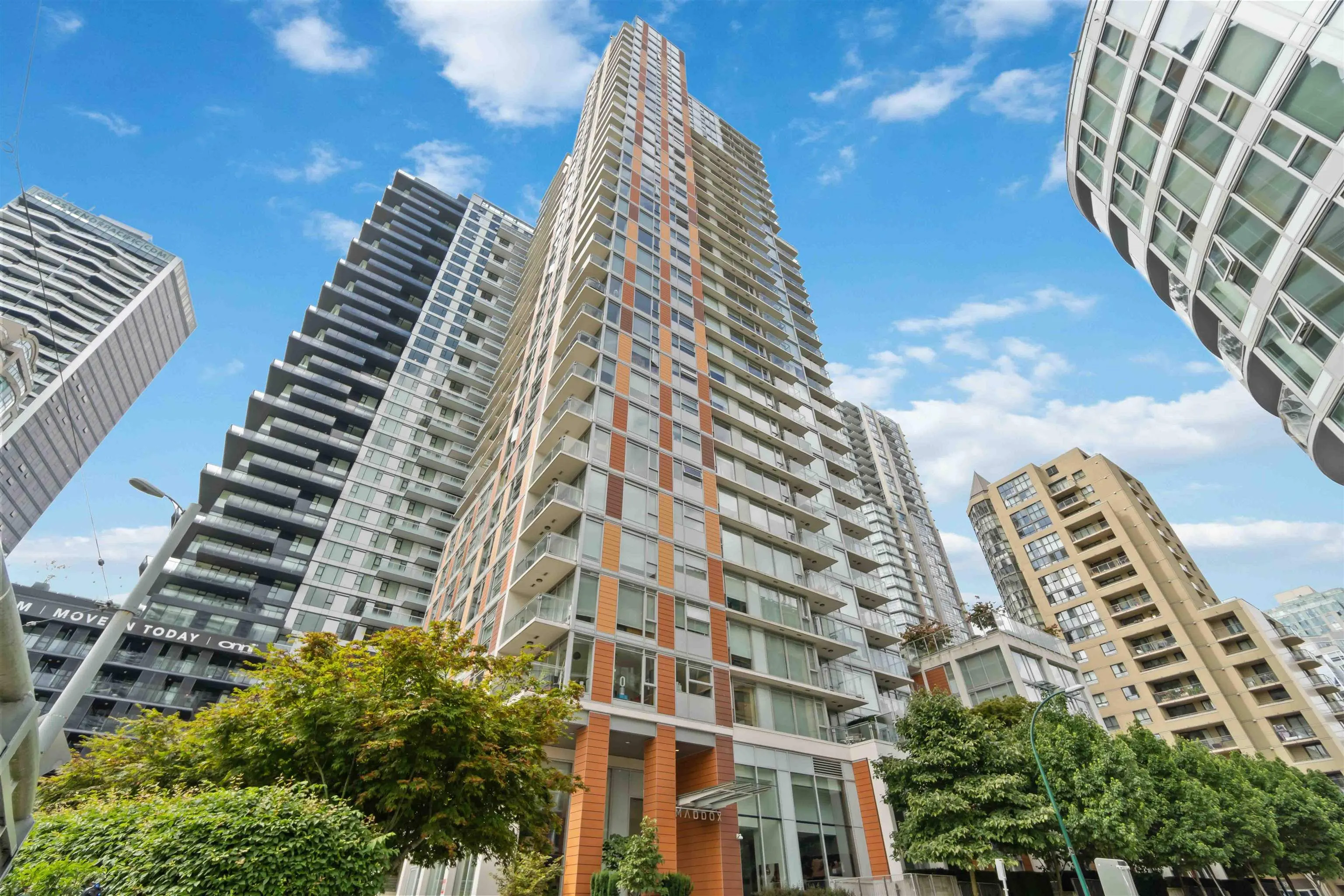 2307 1351 Continental Street