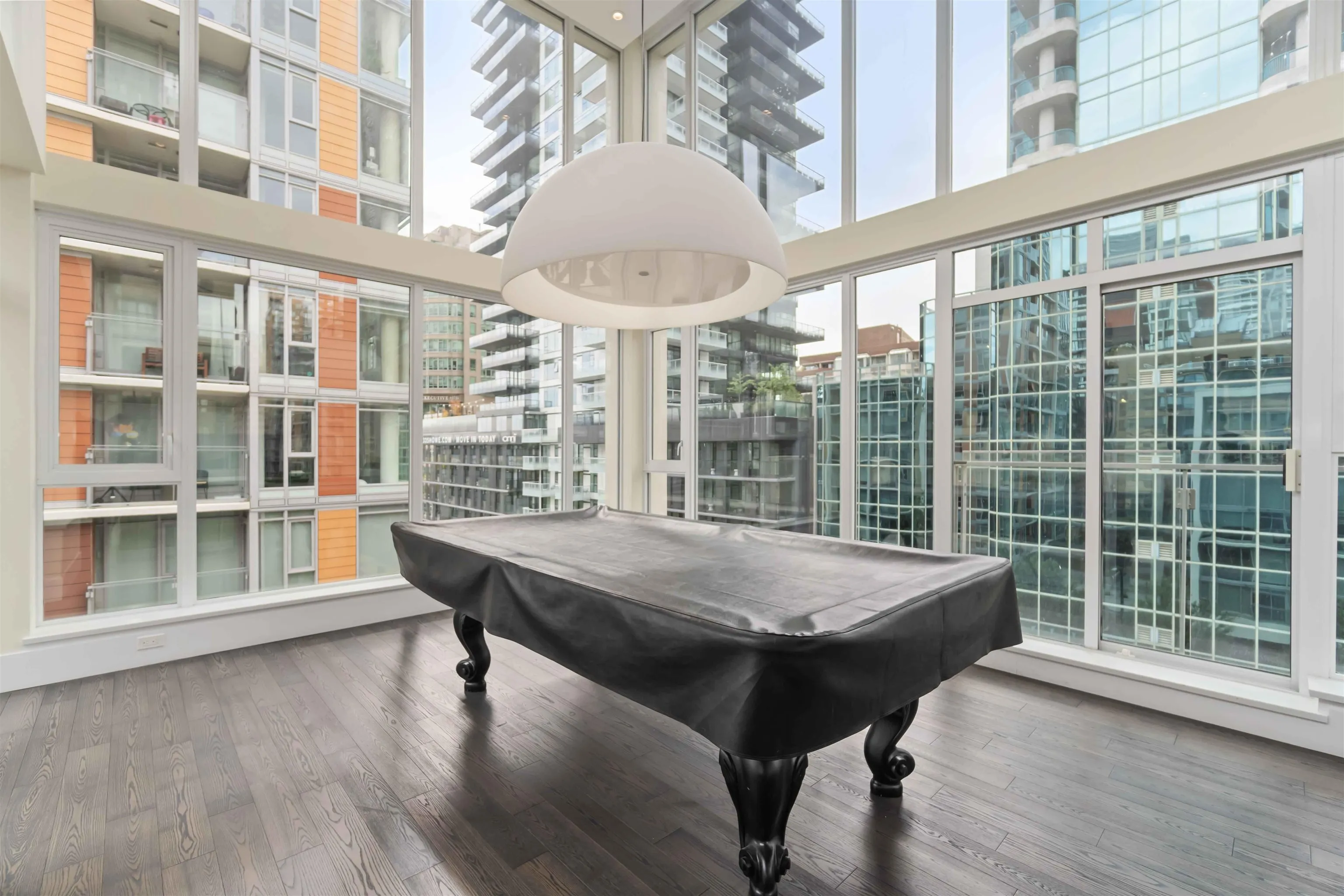 2307 1351 Continental Street