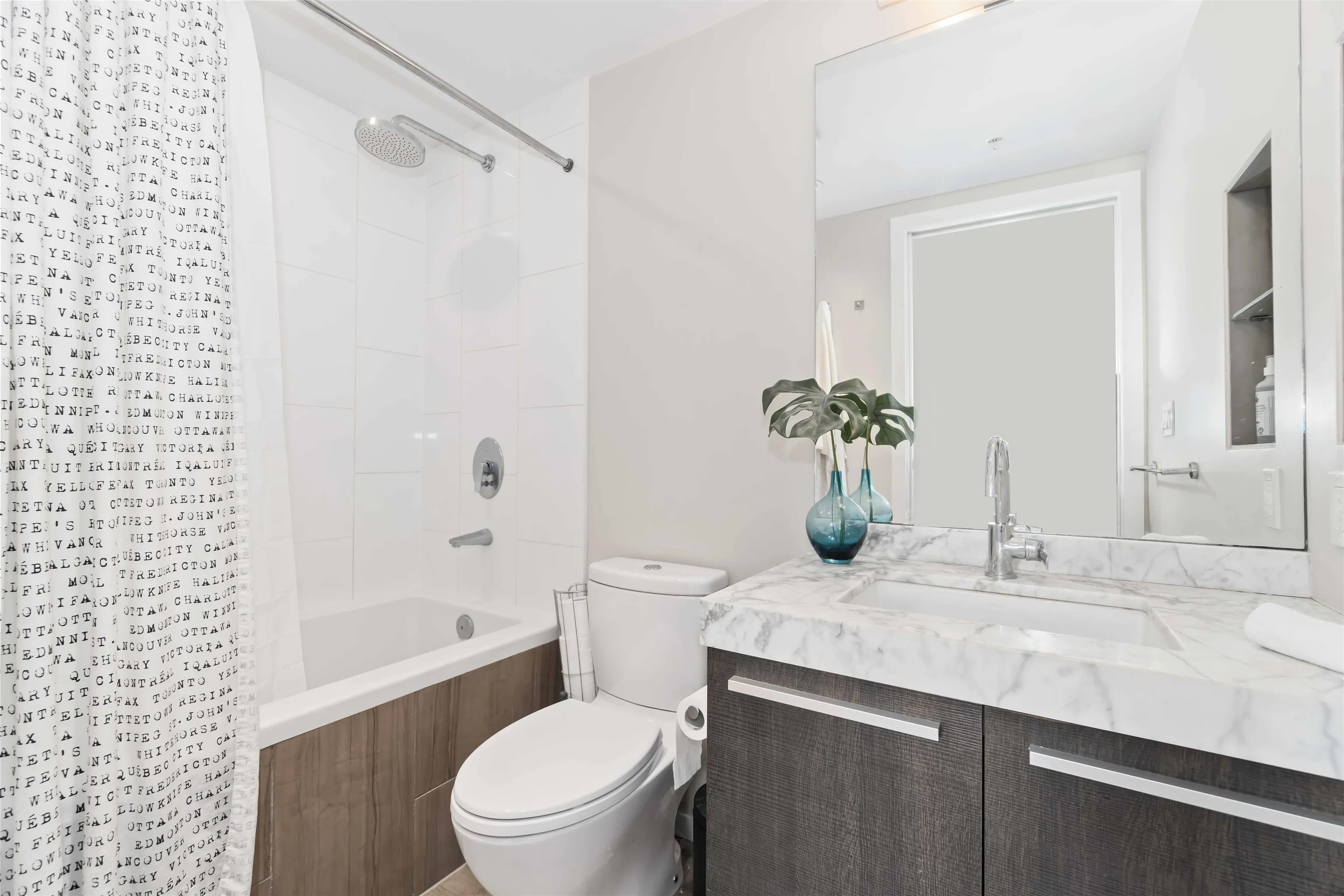 2307 1351 Continental Street