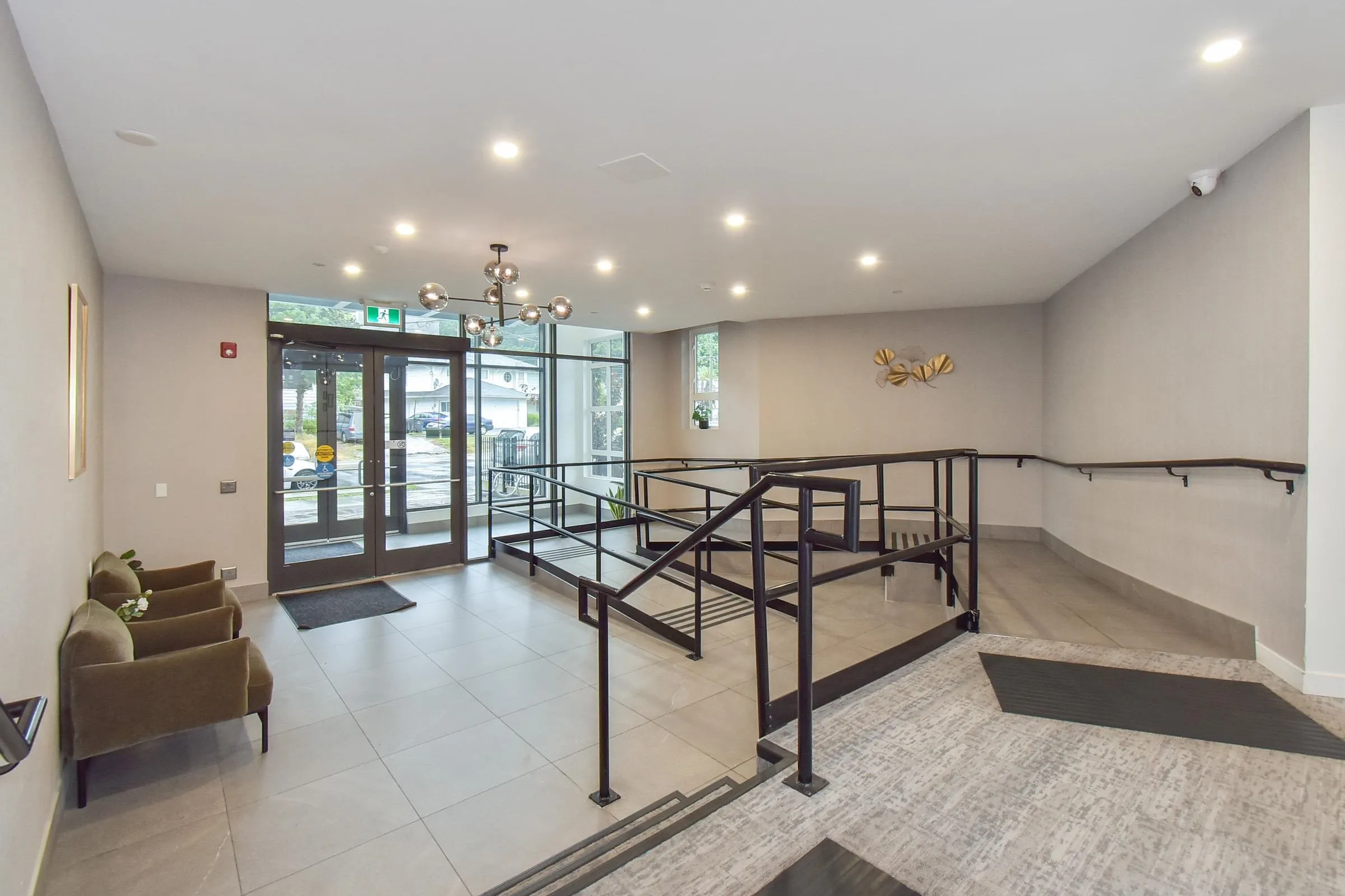 323 13968 Laurel Drive