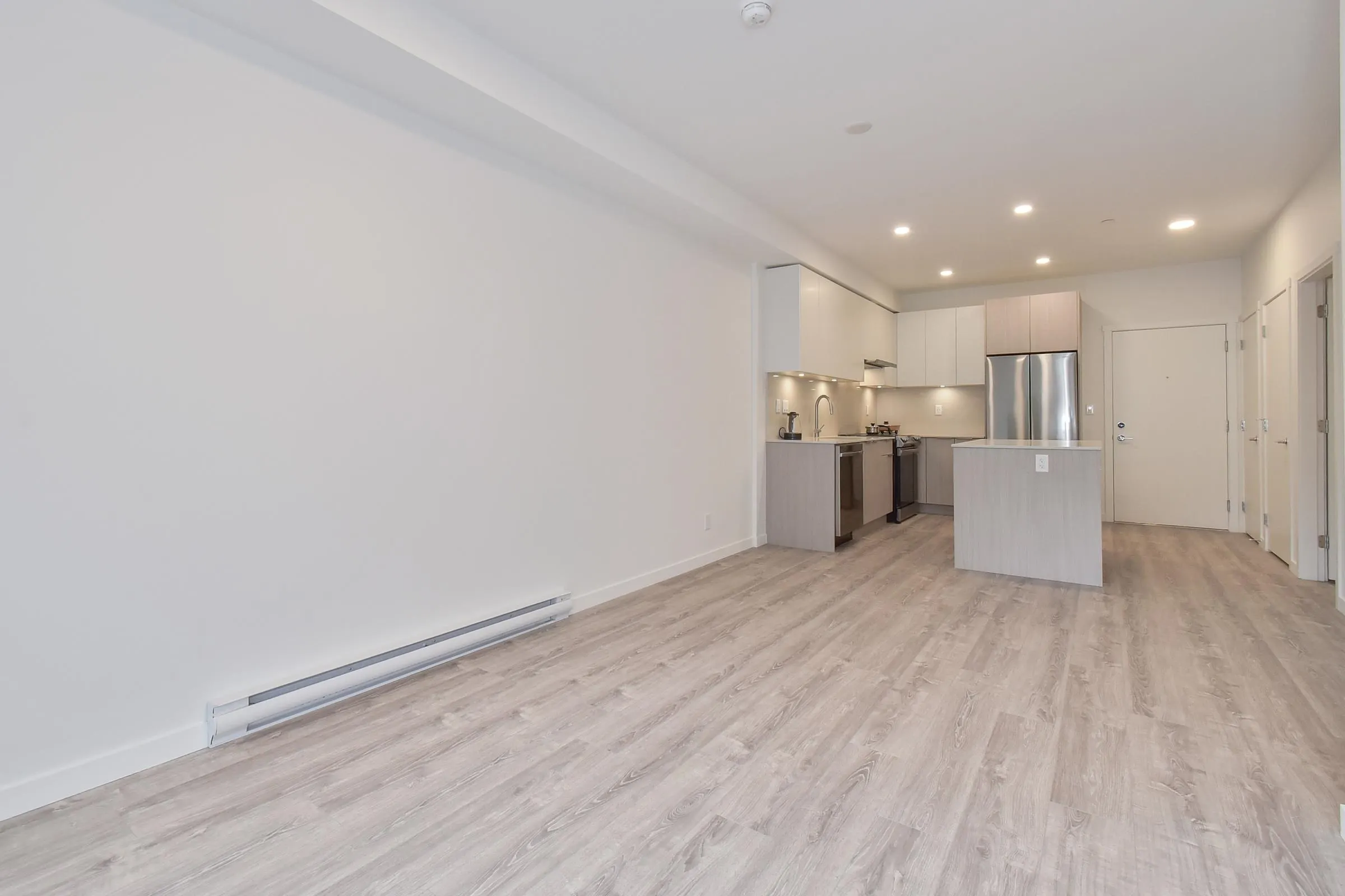 323 13968 Laurel Drive