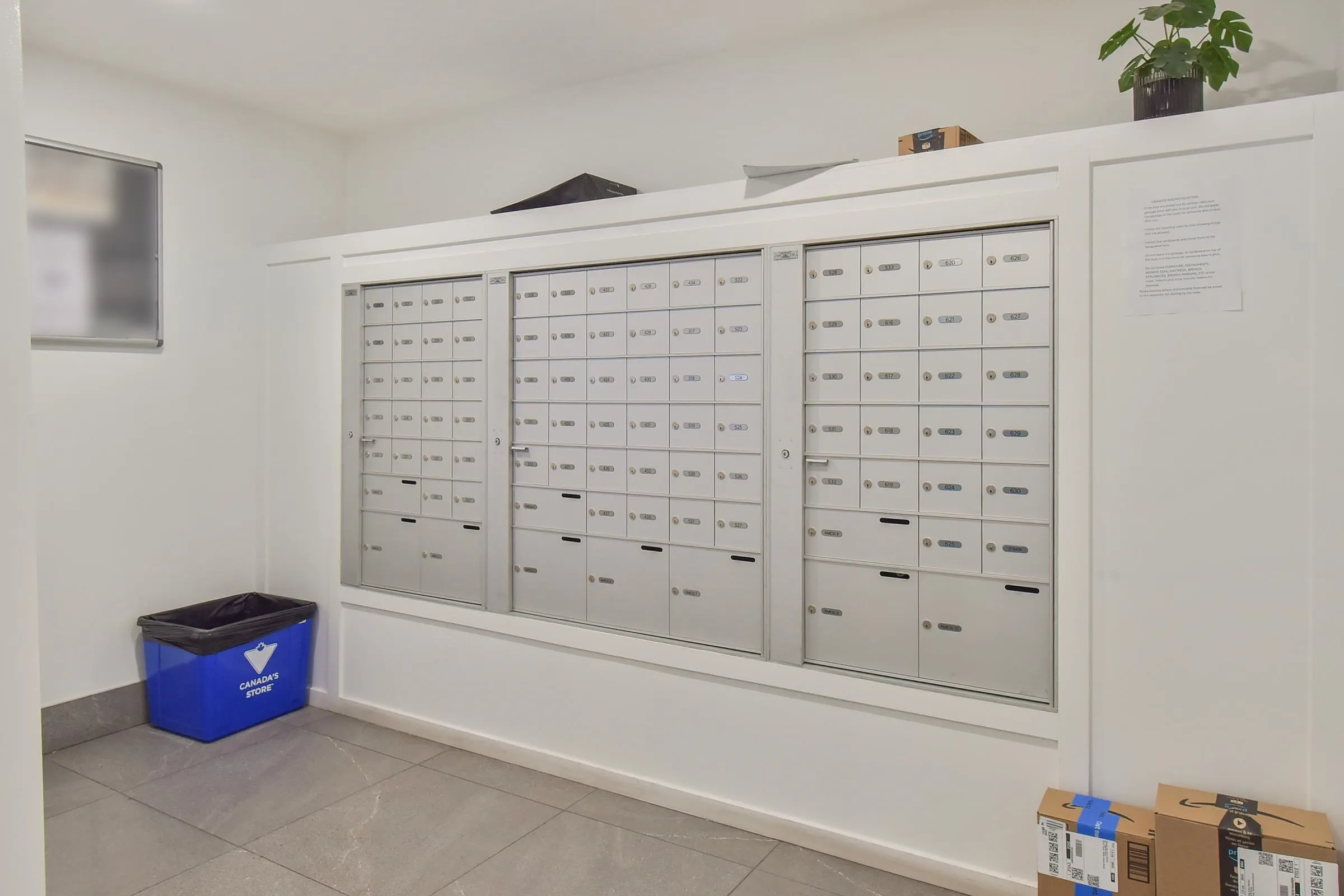 323 13968 Laurel Drive