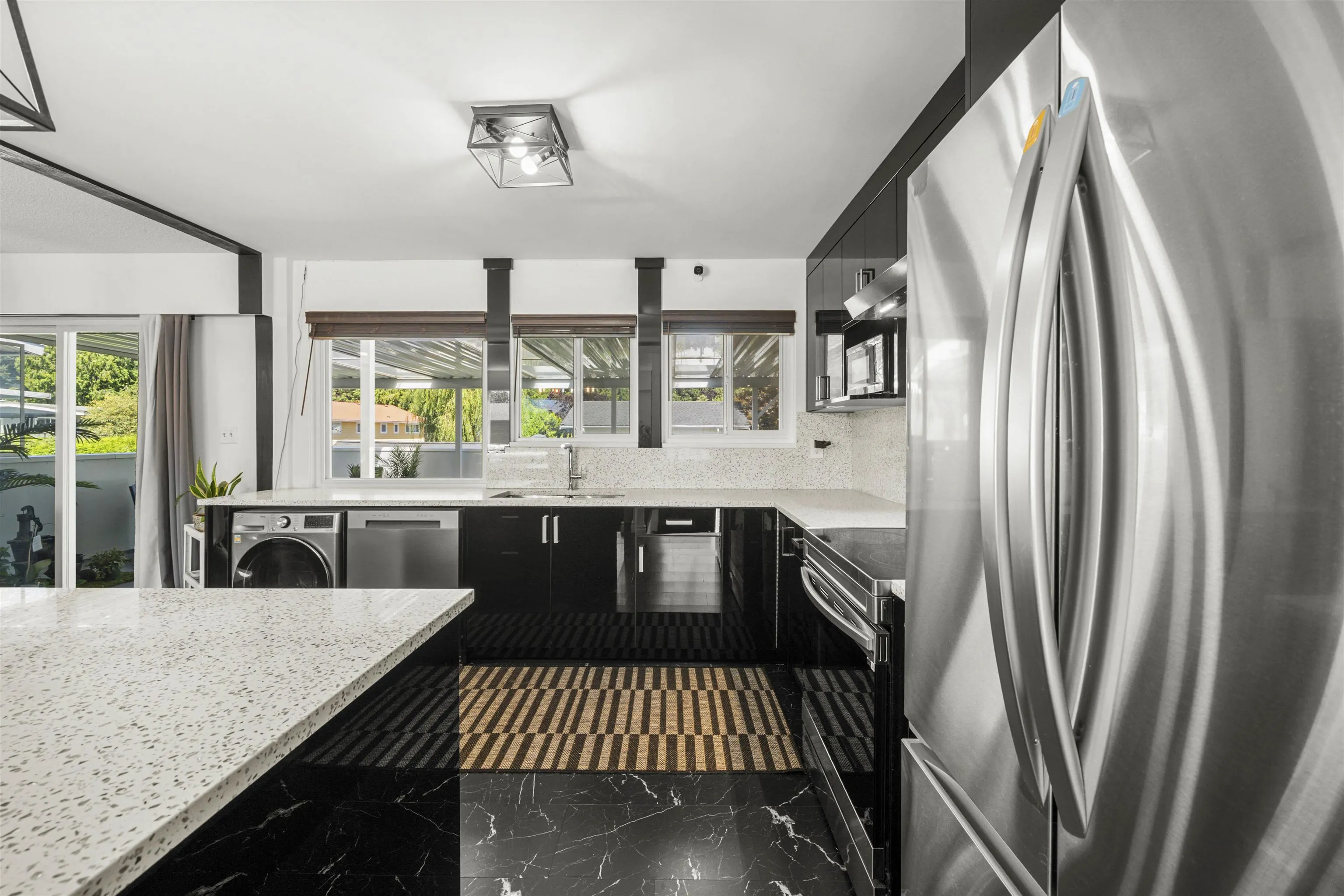 1121 Prairie Avenue
