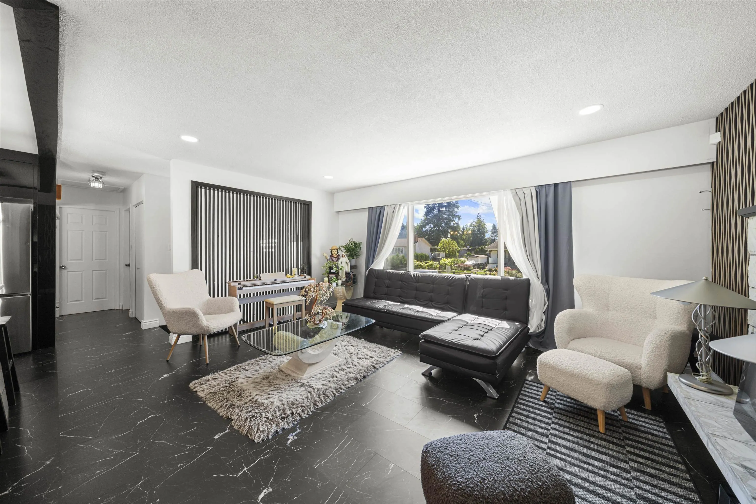 1121 Prairie Avenue