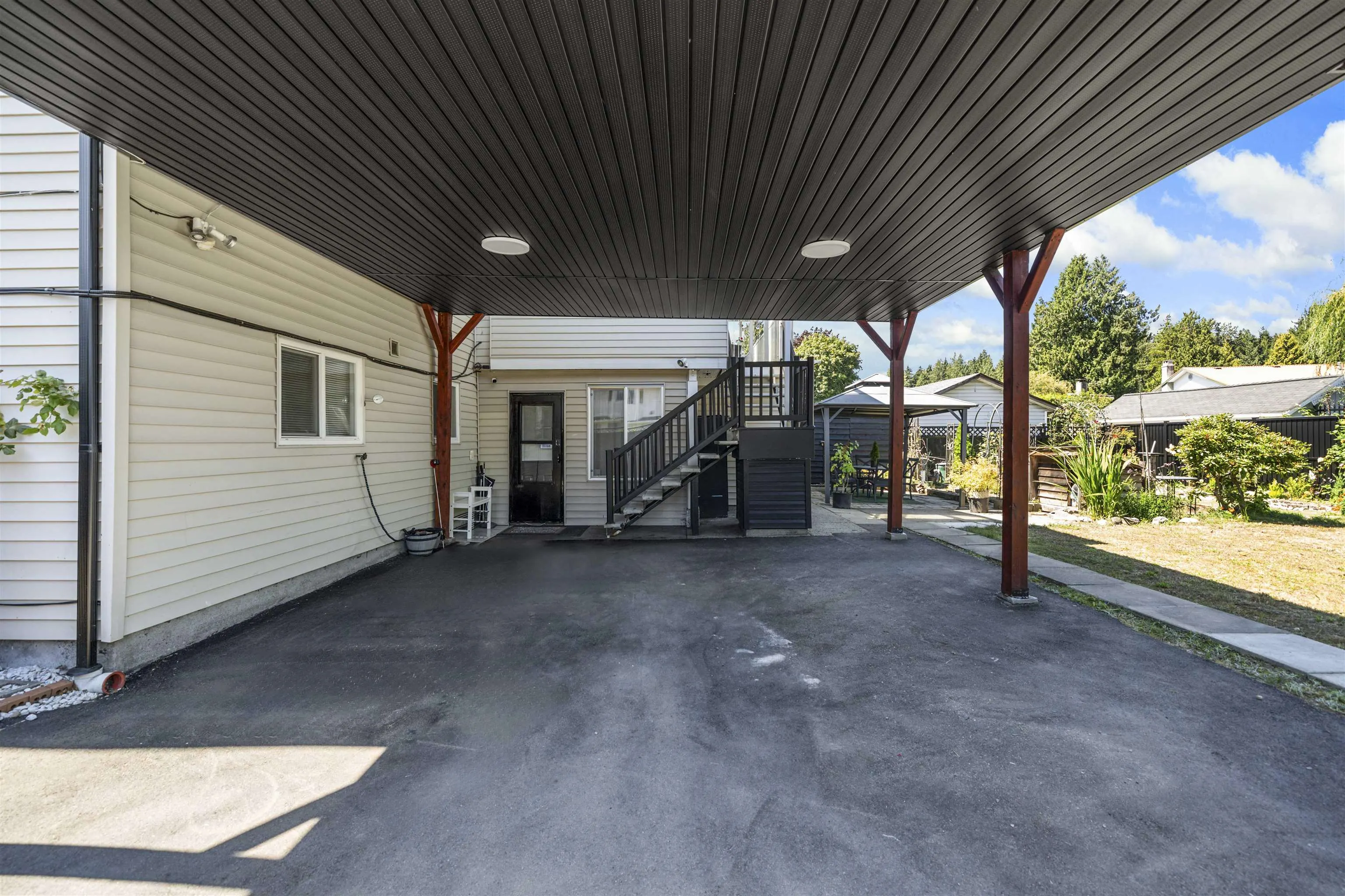 1121 Prairie Avenue