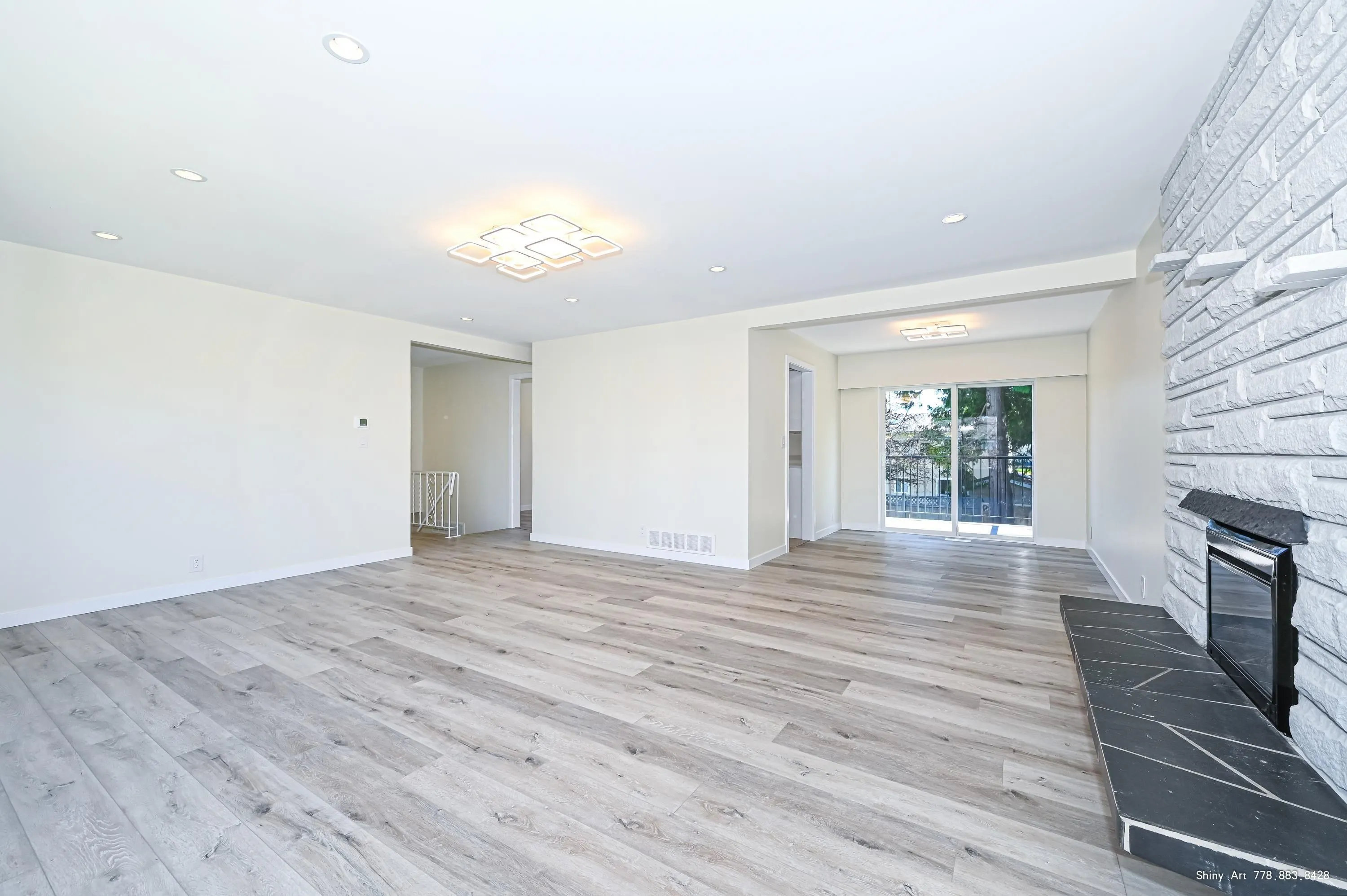 5546 Maple Crescent