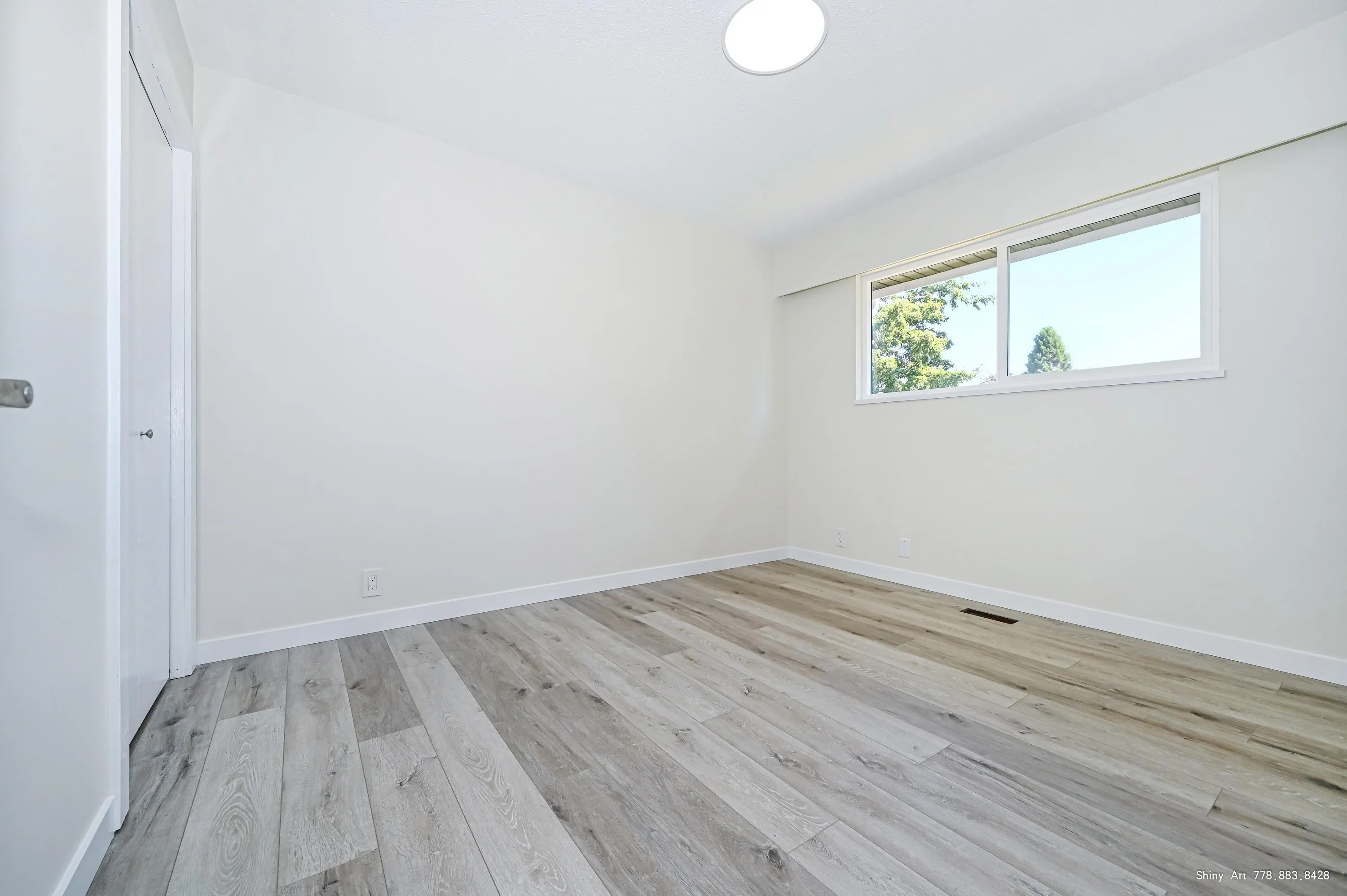 5546 Maple Crescent