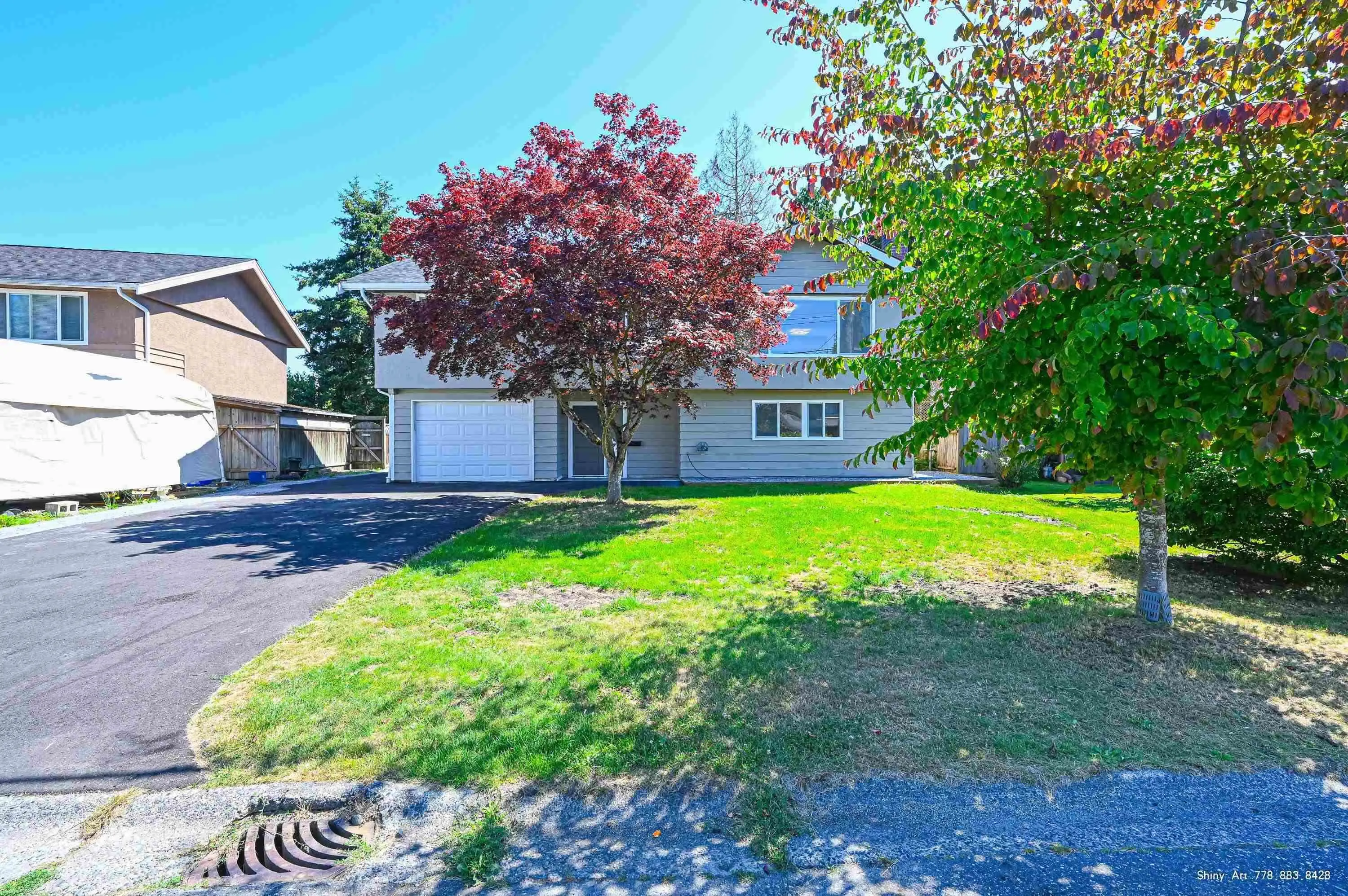 5546 Maple Crescent