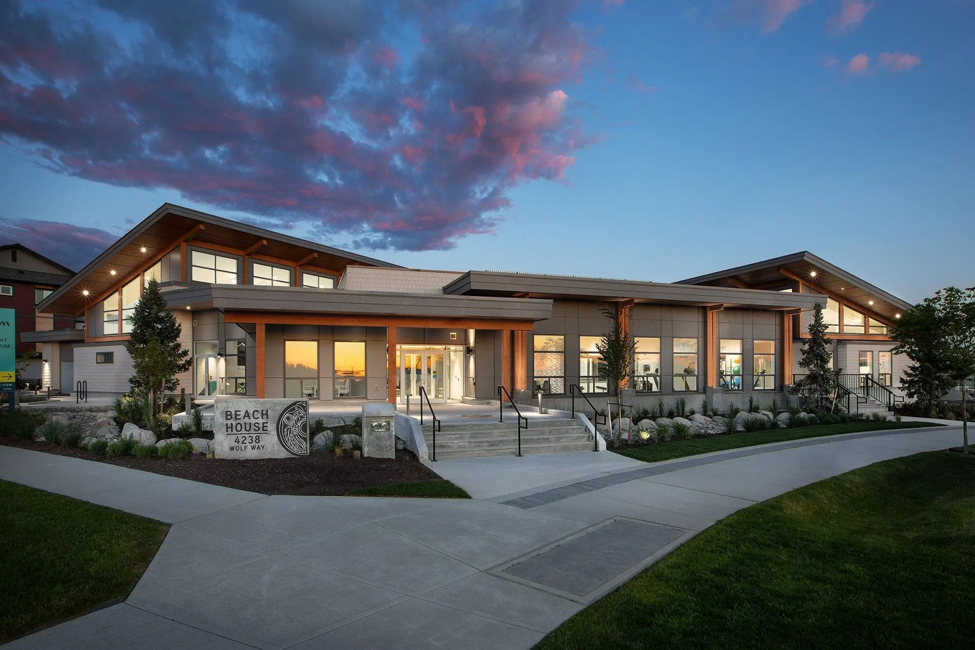 4 4230 Cormorant Way