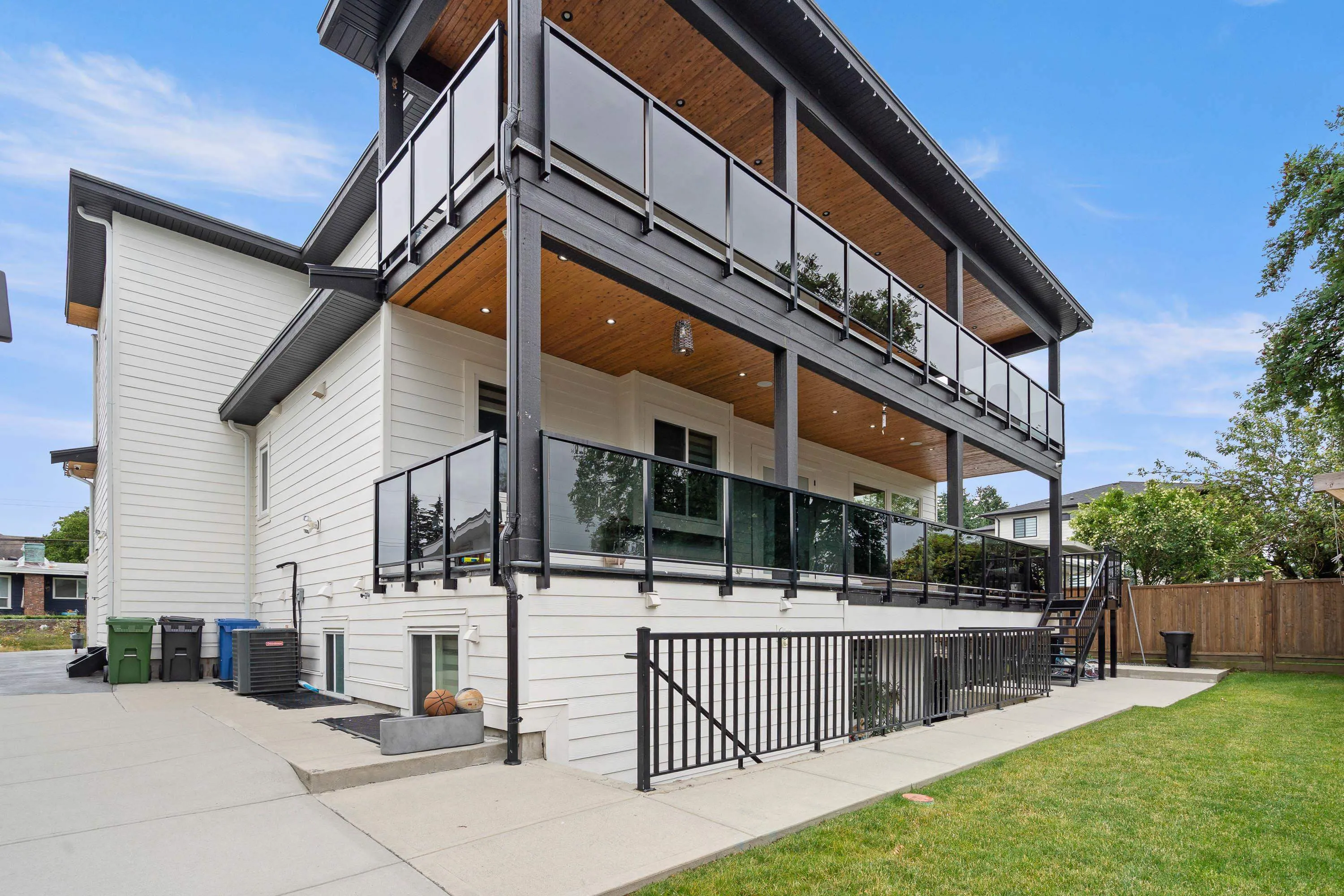 2245 Beaver Street