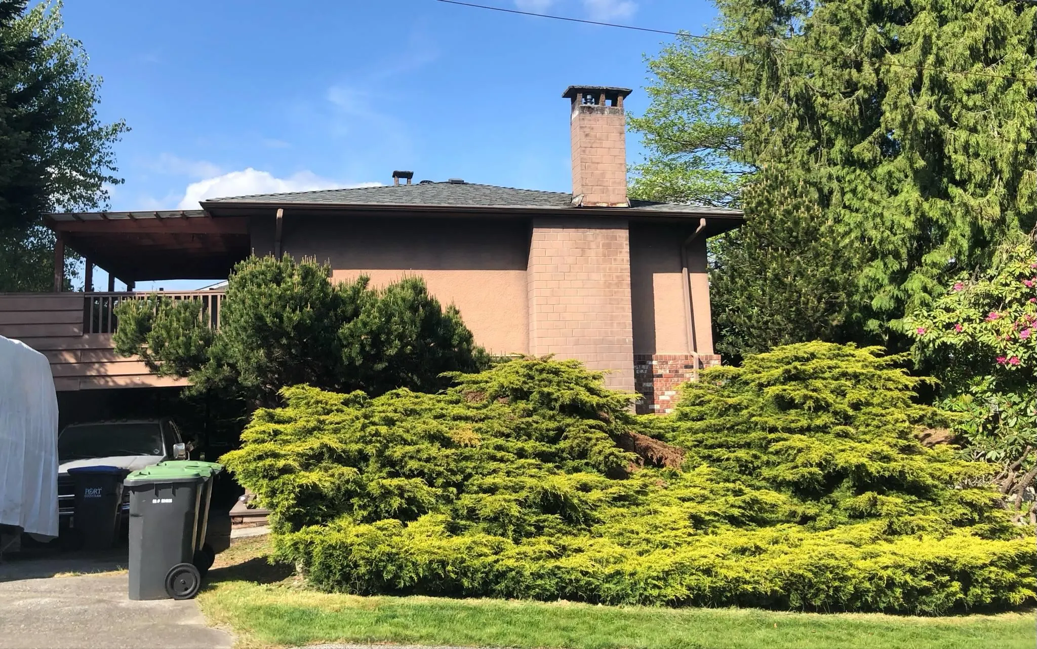 1528 Eastern Drive