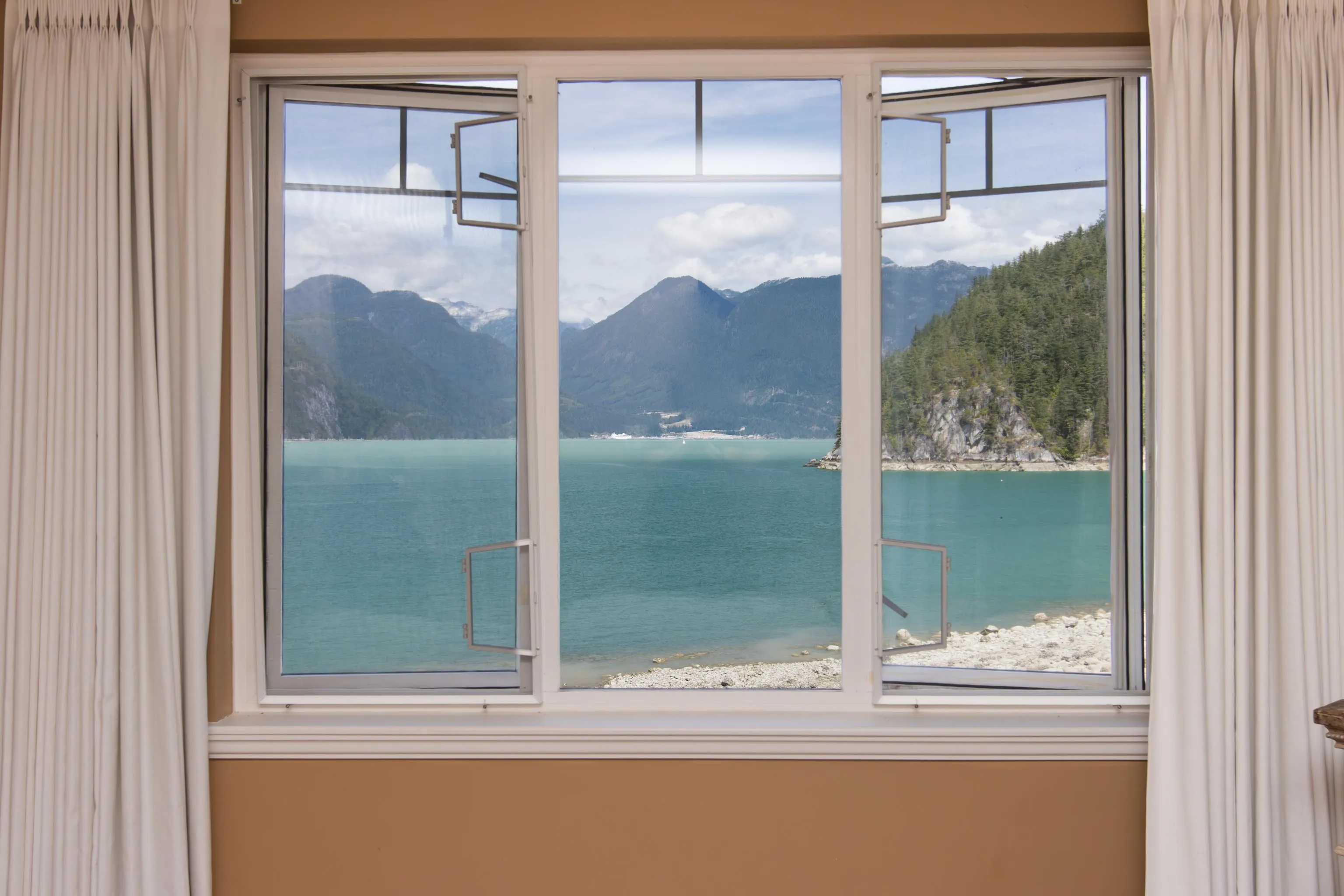 7 Beach Drive