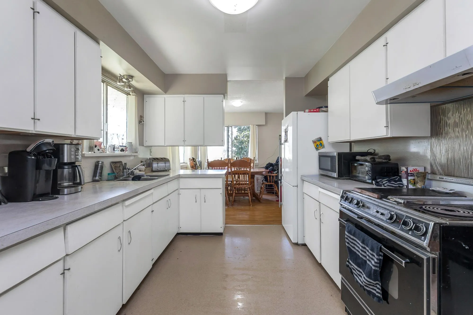 8591 Howell Road