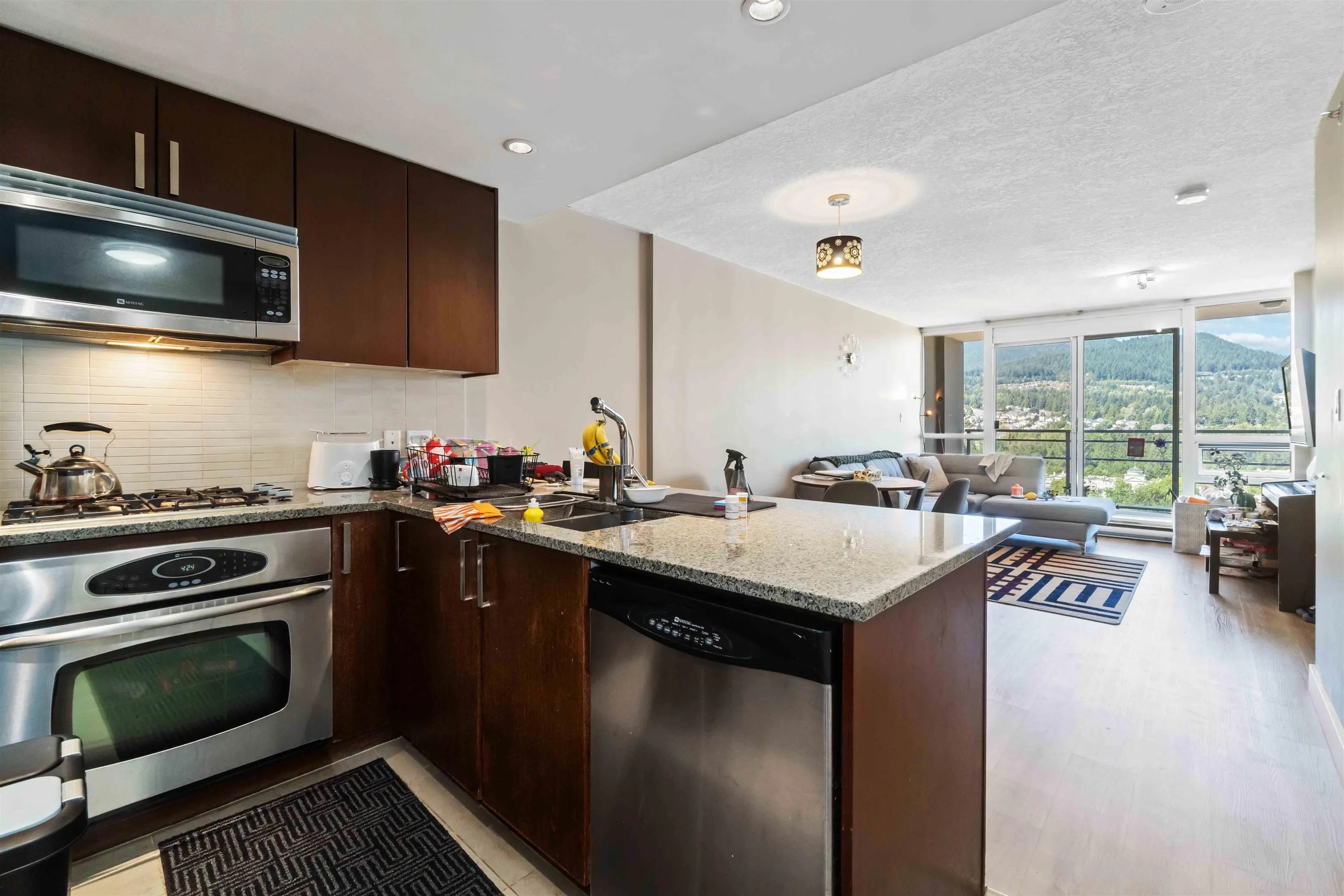 2102 2978 Glen Drive