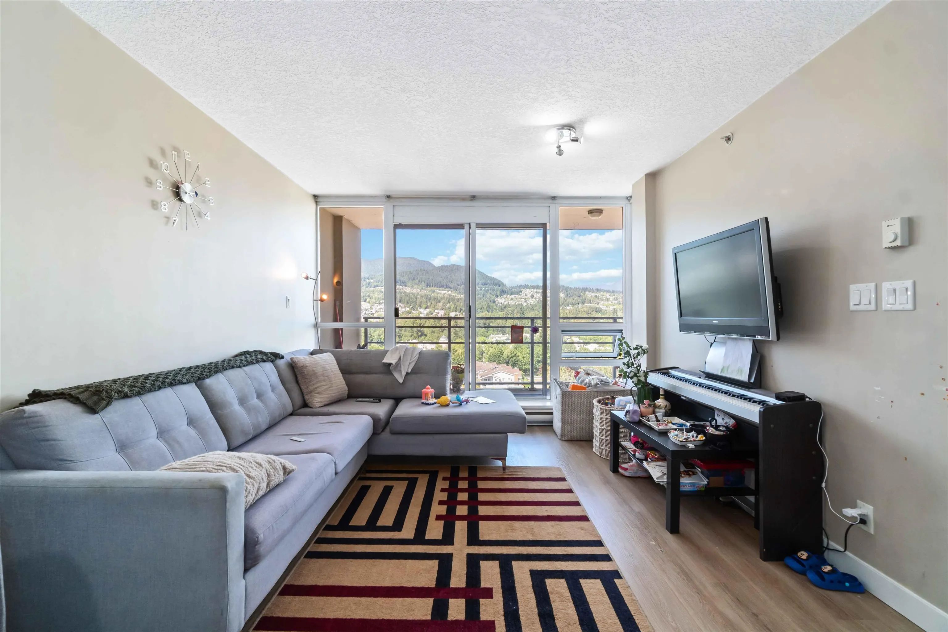 2102 2978 Glen Drive