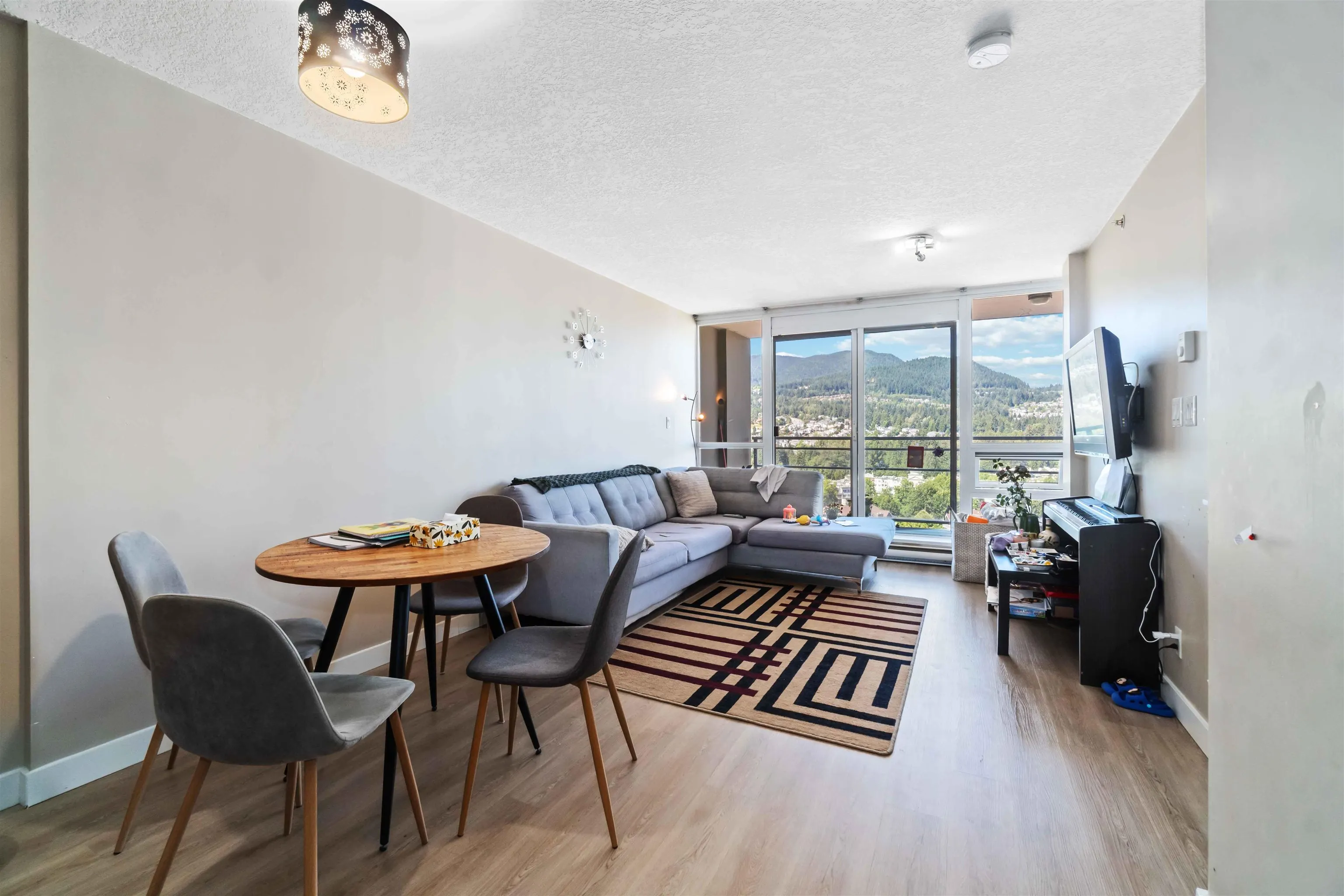 2102 2978 Glen Drive