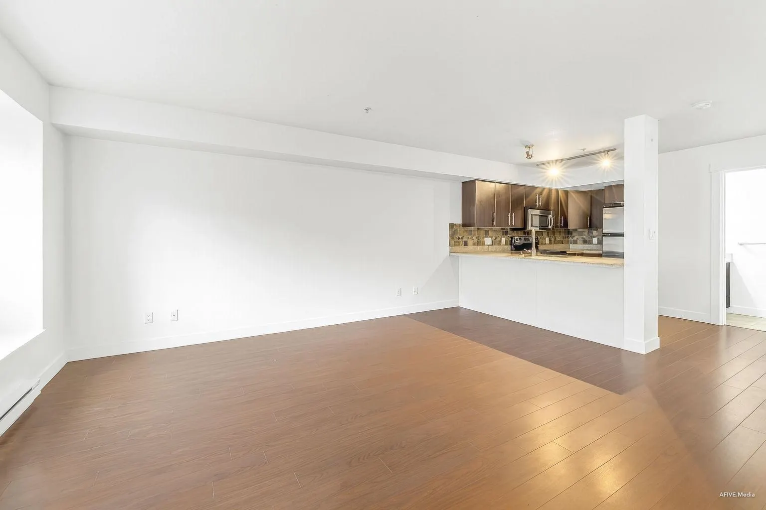 53 7428 14th Avenue