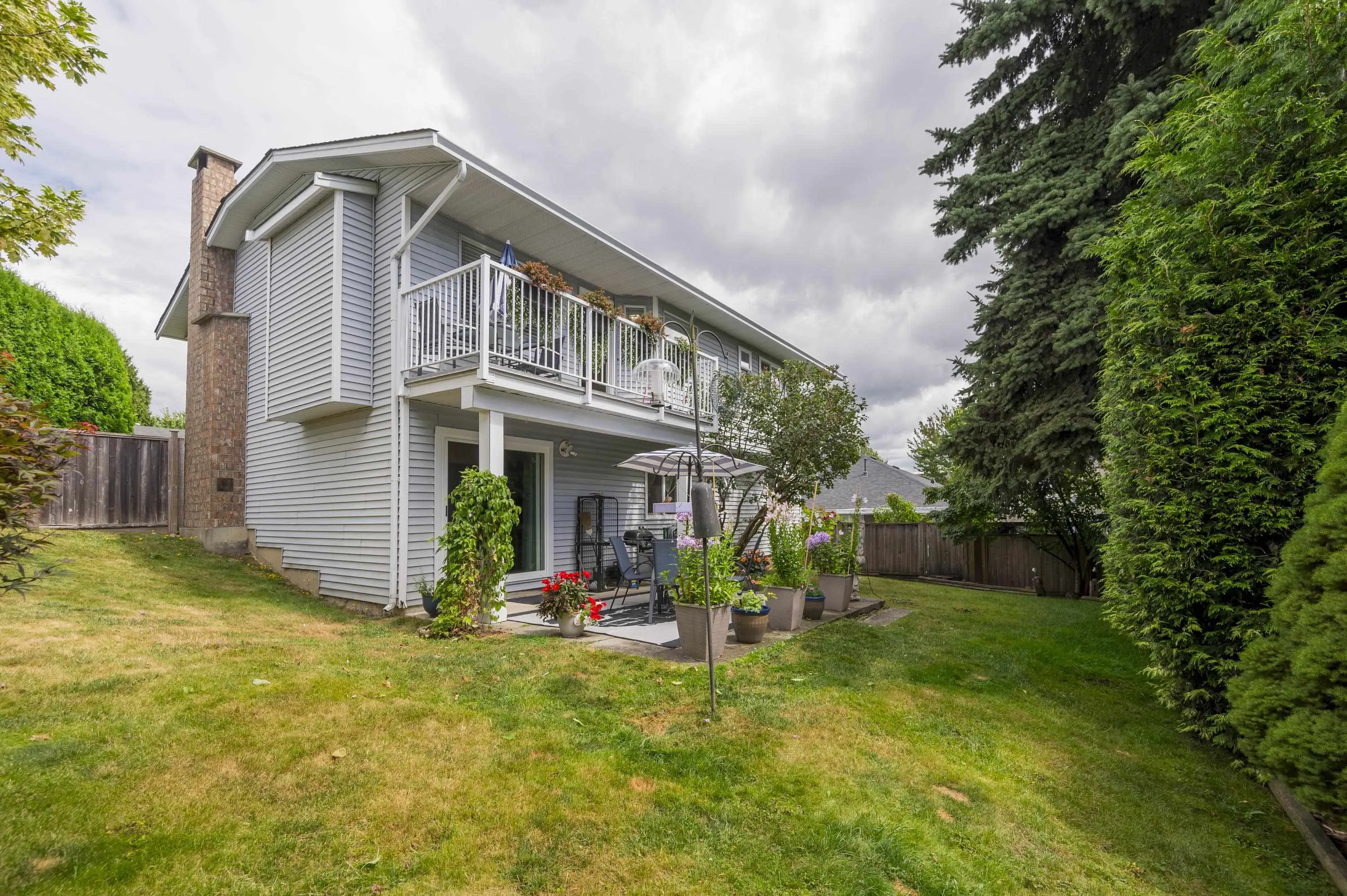 6743 196b Place