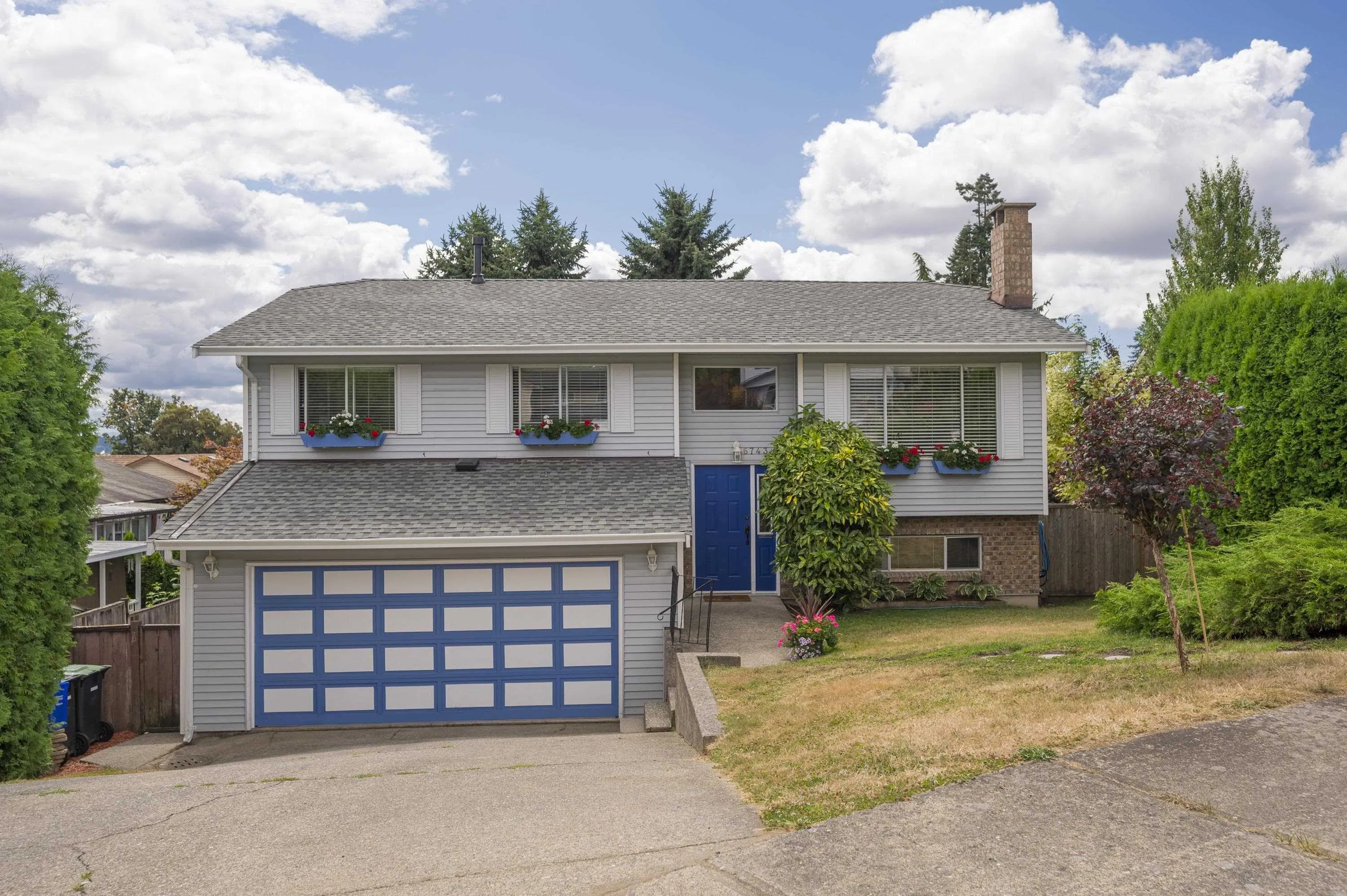 6743 196b Place