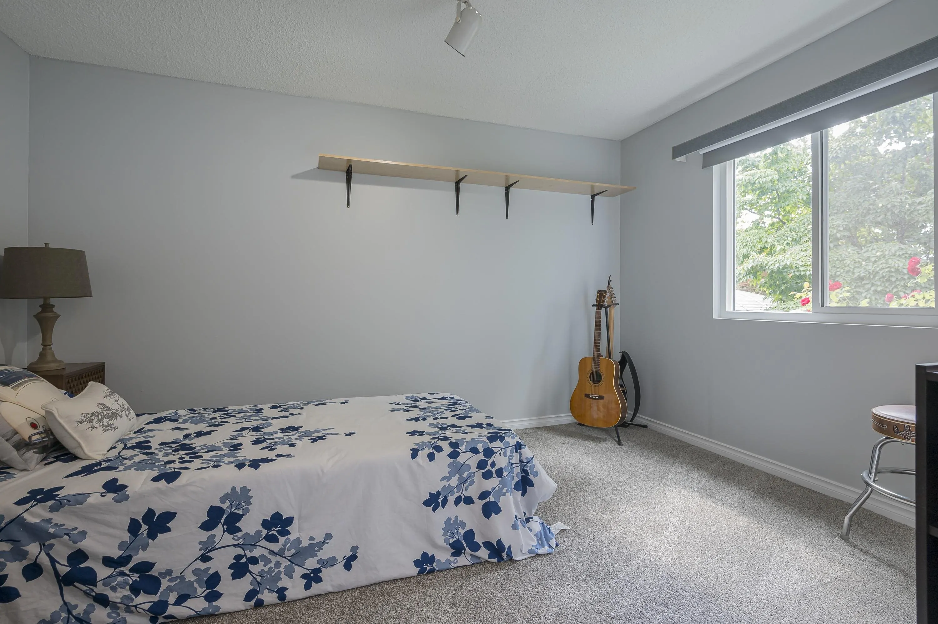 6743 196b Place