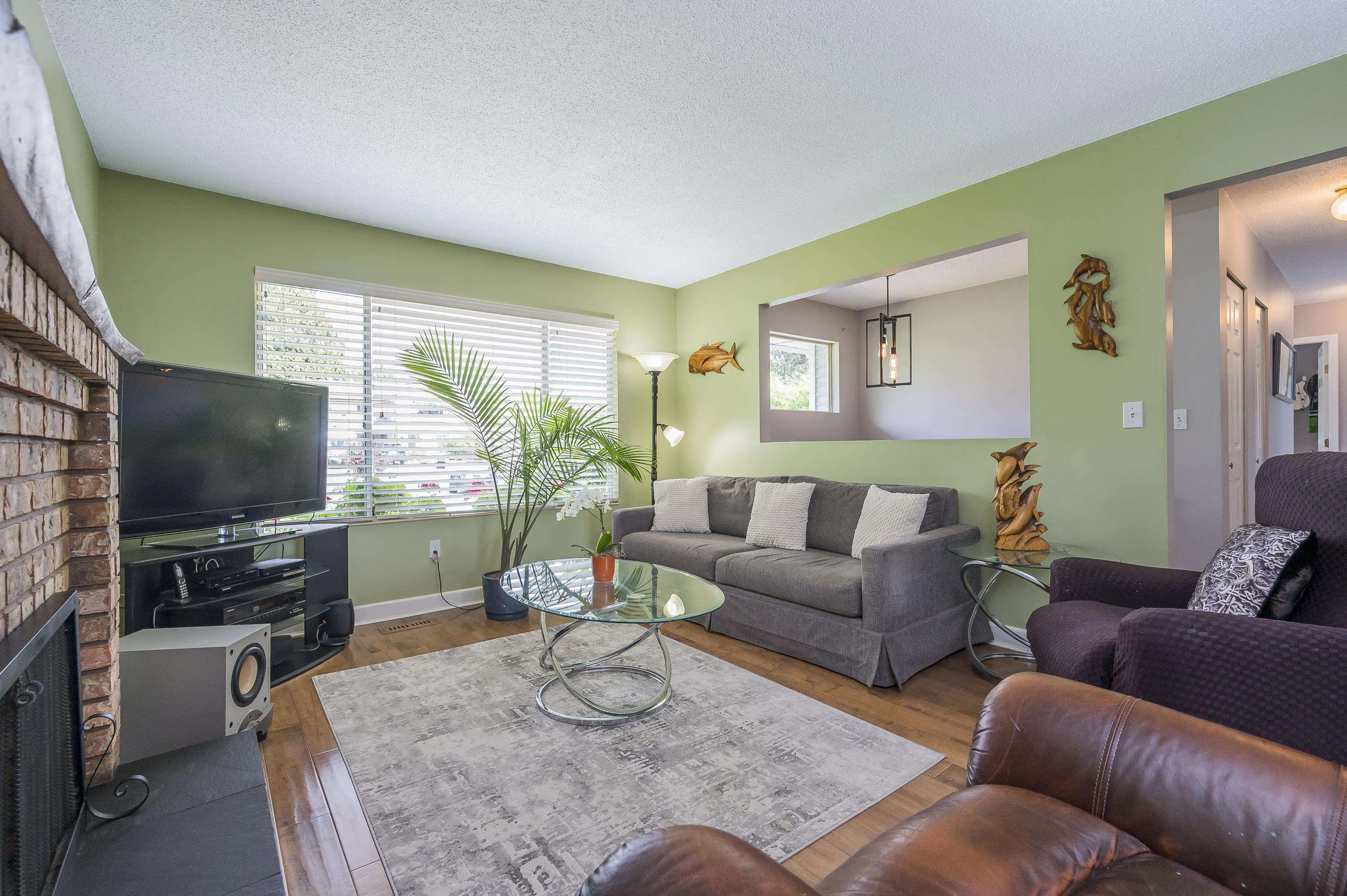 6743 196b Place