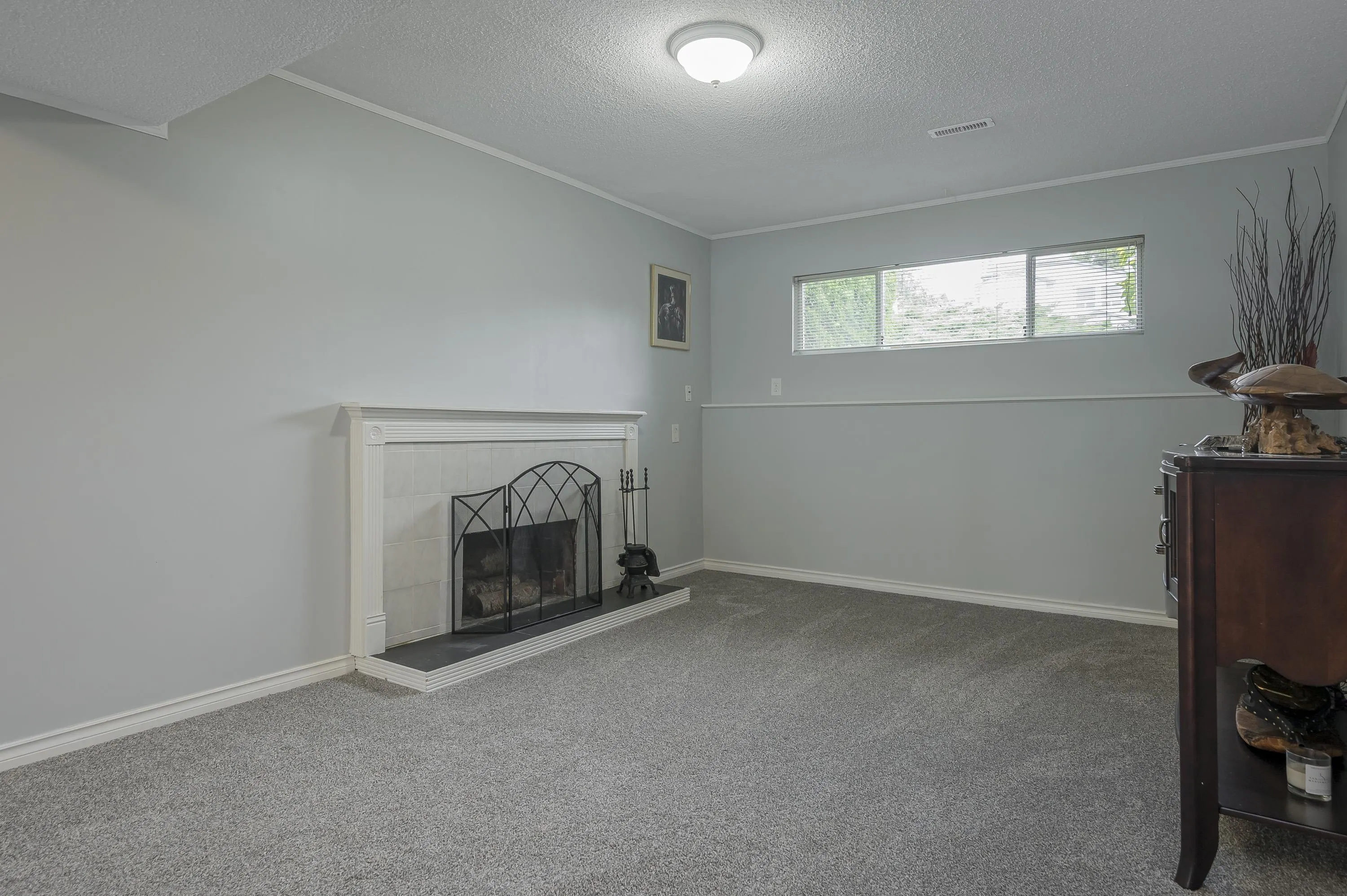 6743 196b Place