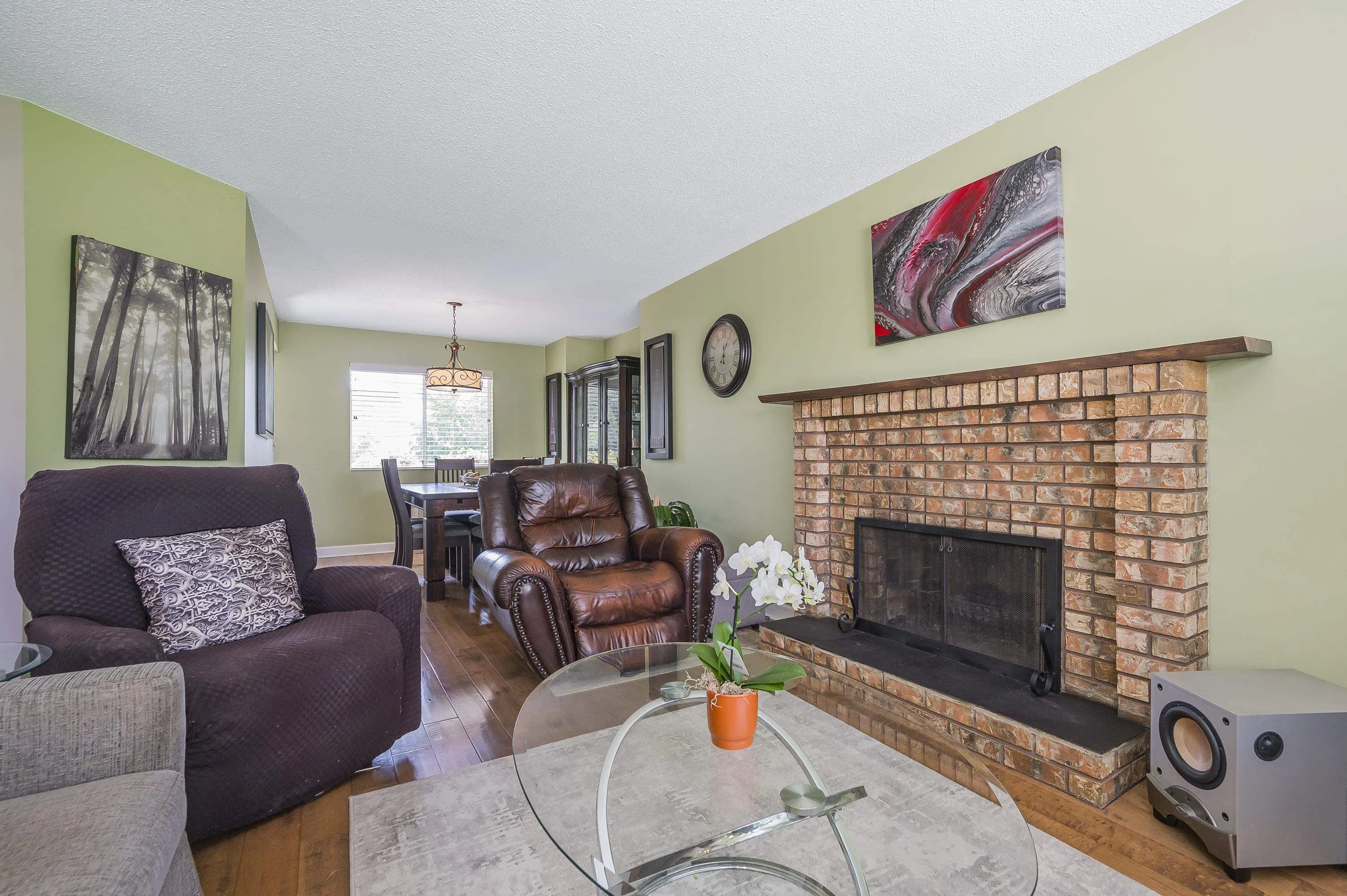 6743 196b Place