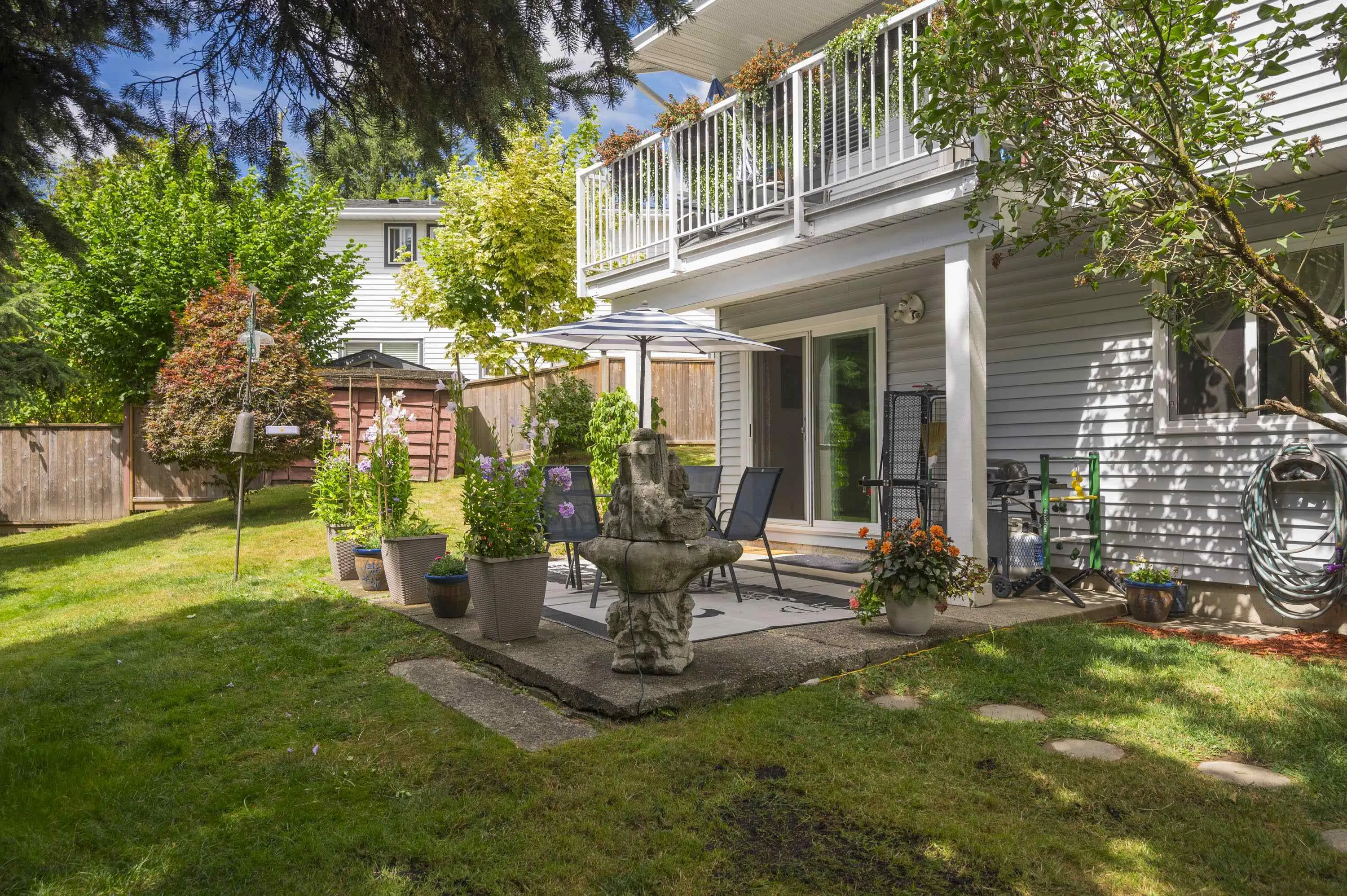 6743 196b Place
