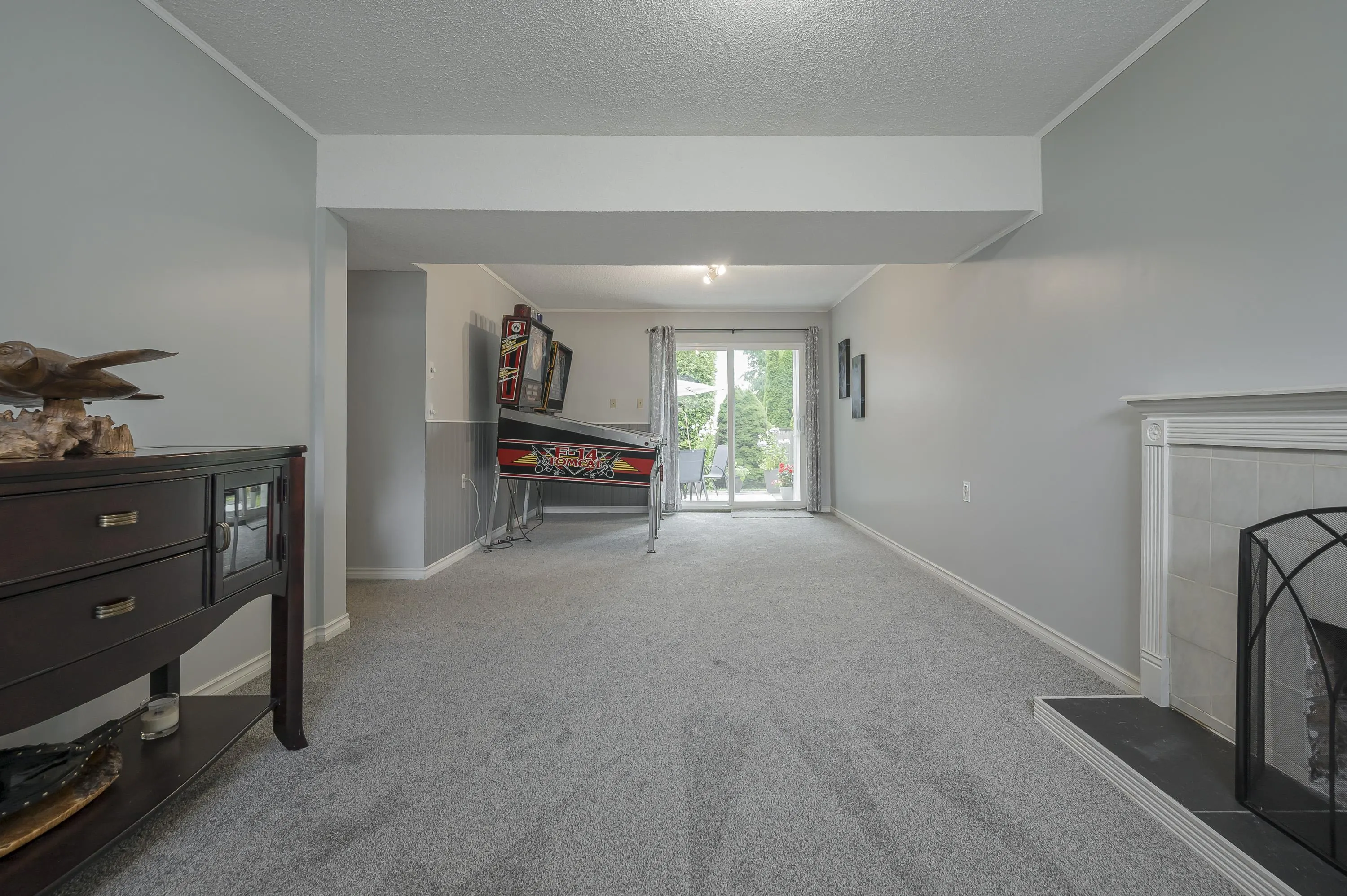 6743 196b Place