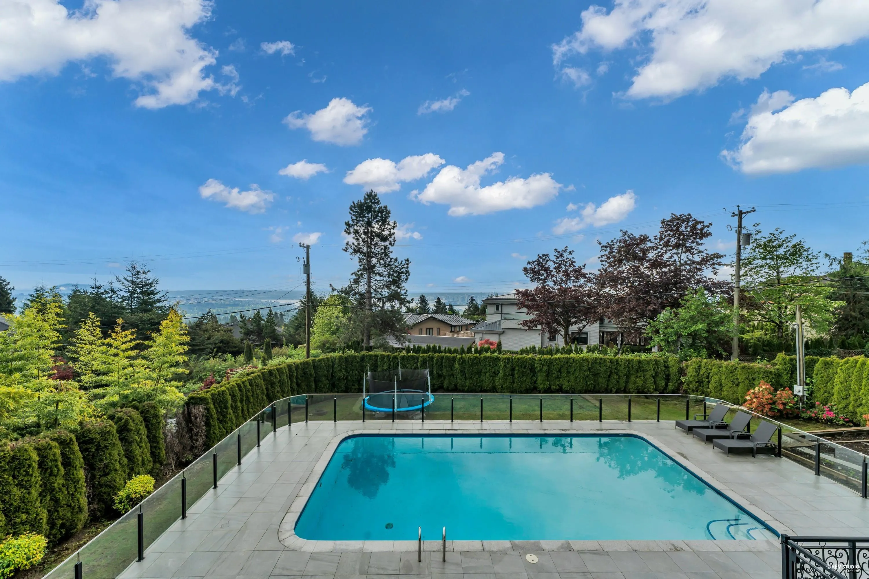1118 Crestline Road