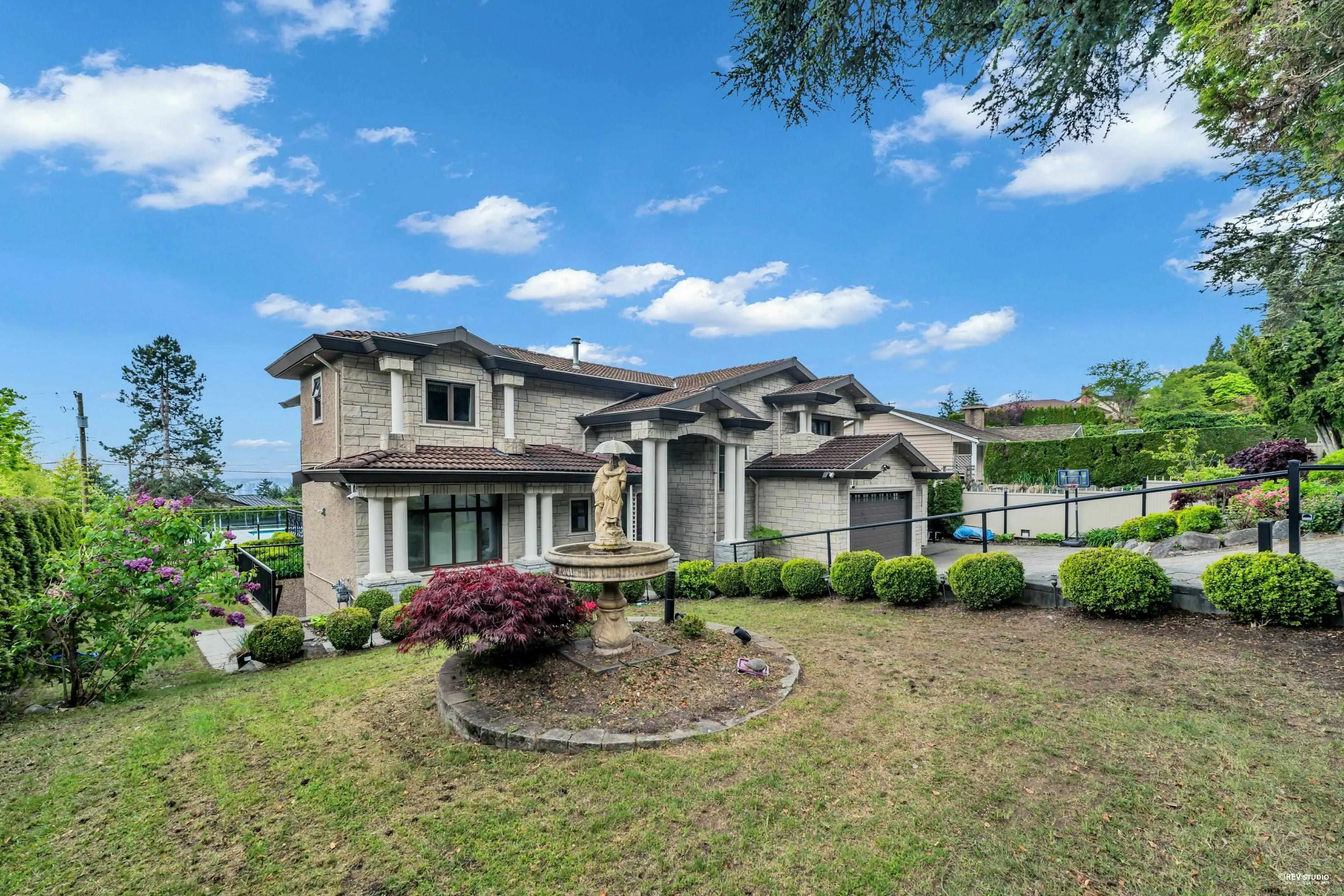 1118 Crestline Road