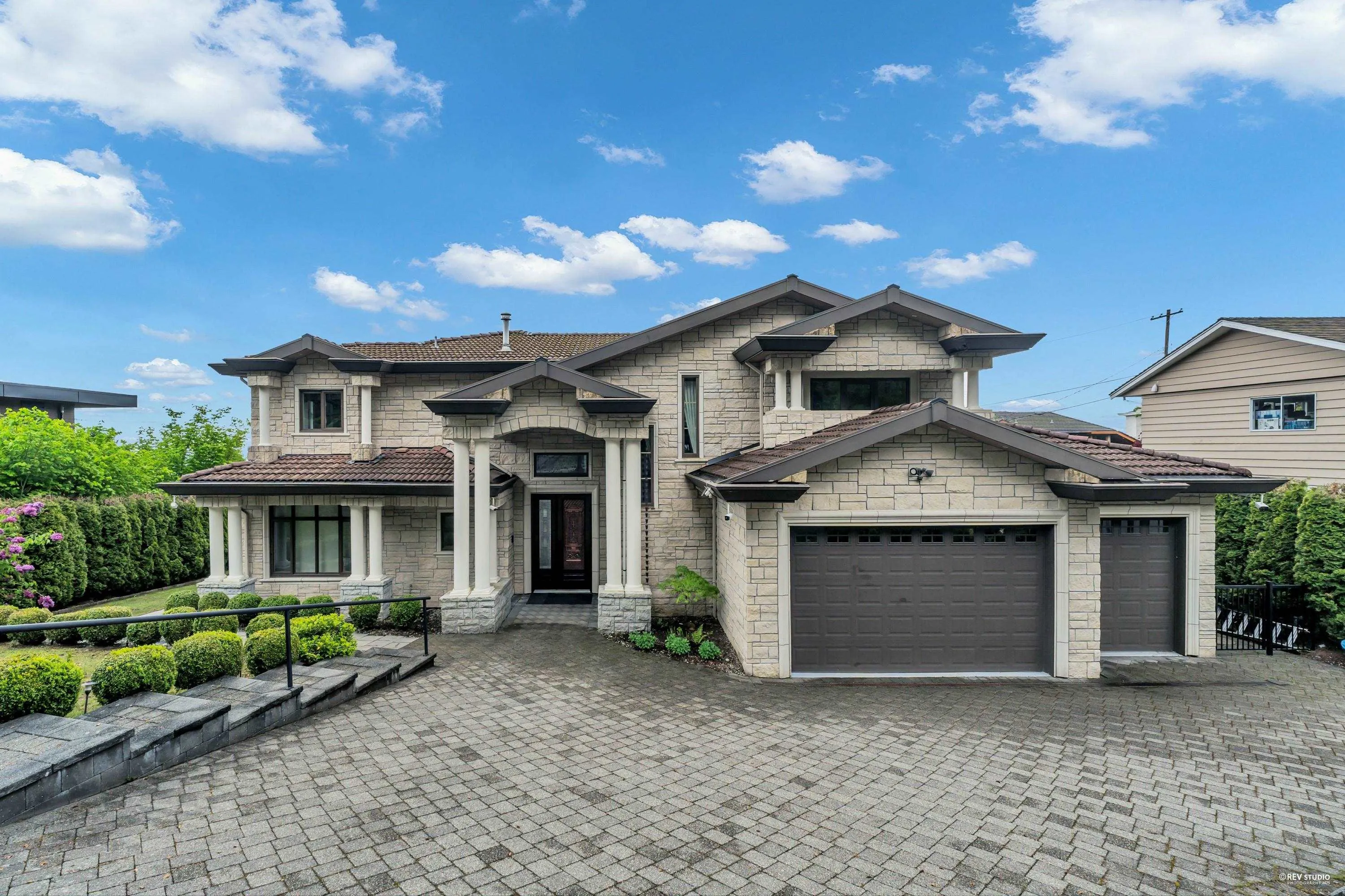 1118 Crestline Road