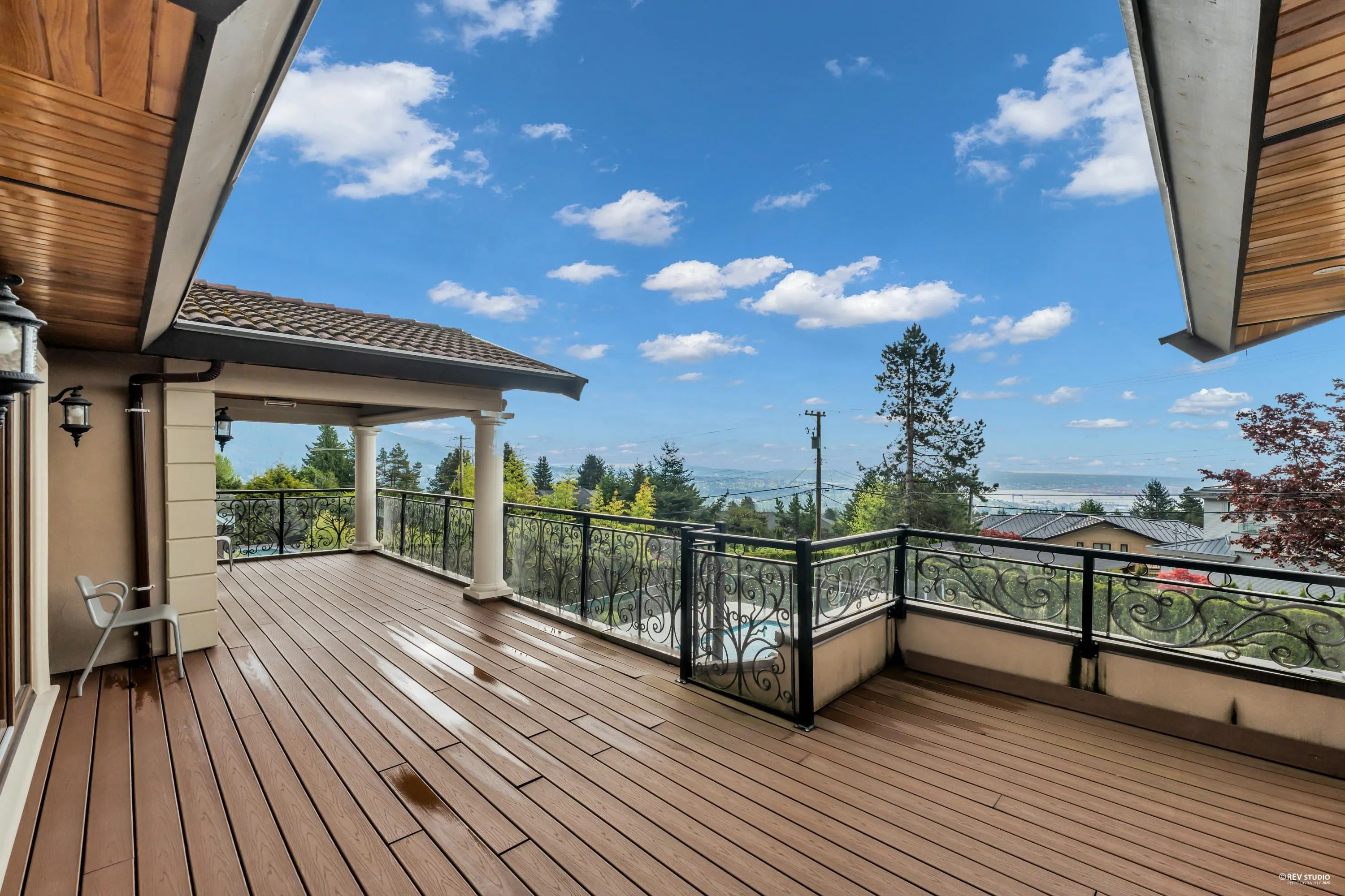 1118 Crestline Road