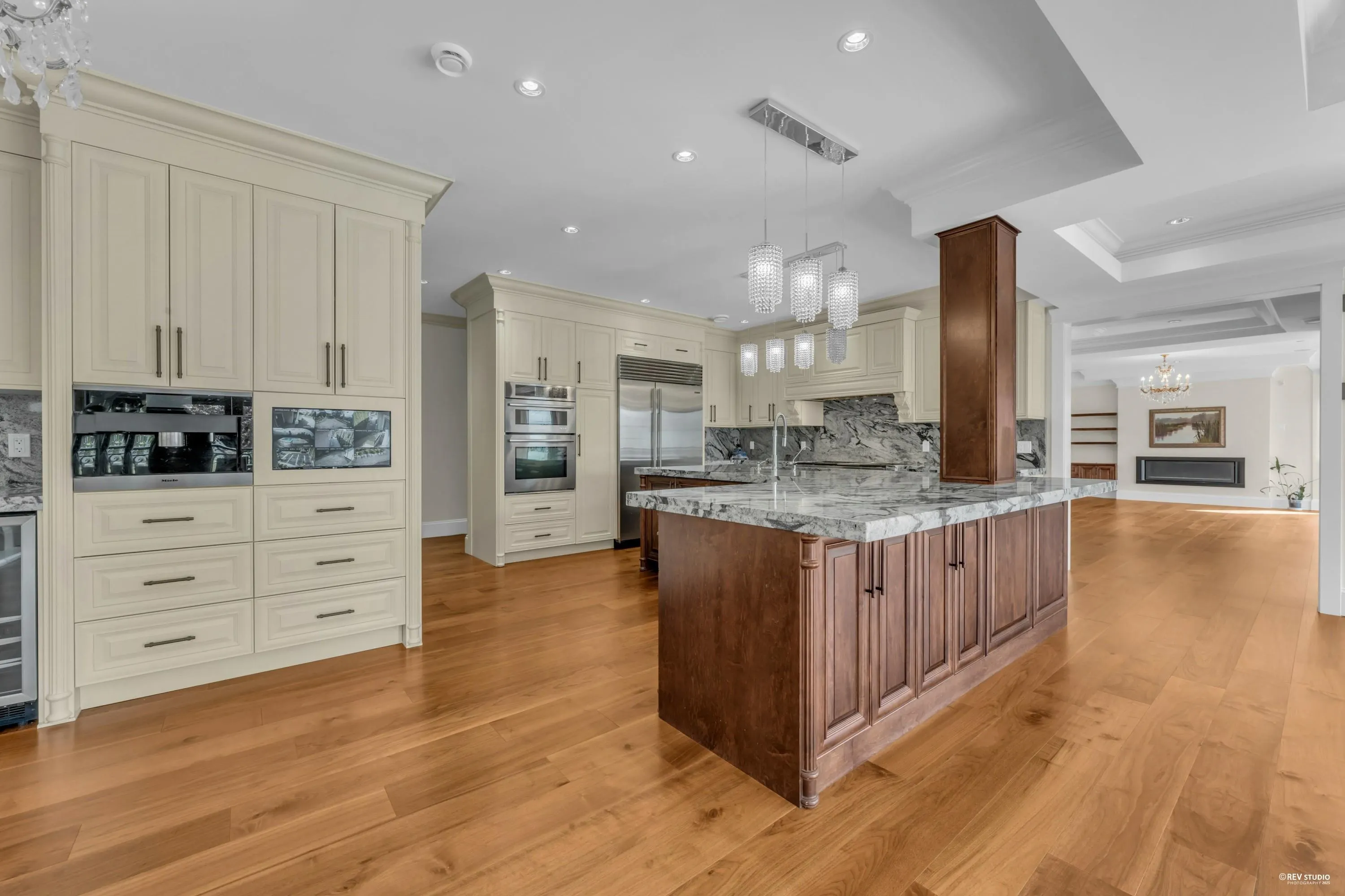 1118 Crestline Road