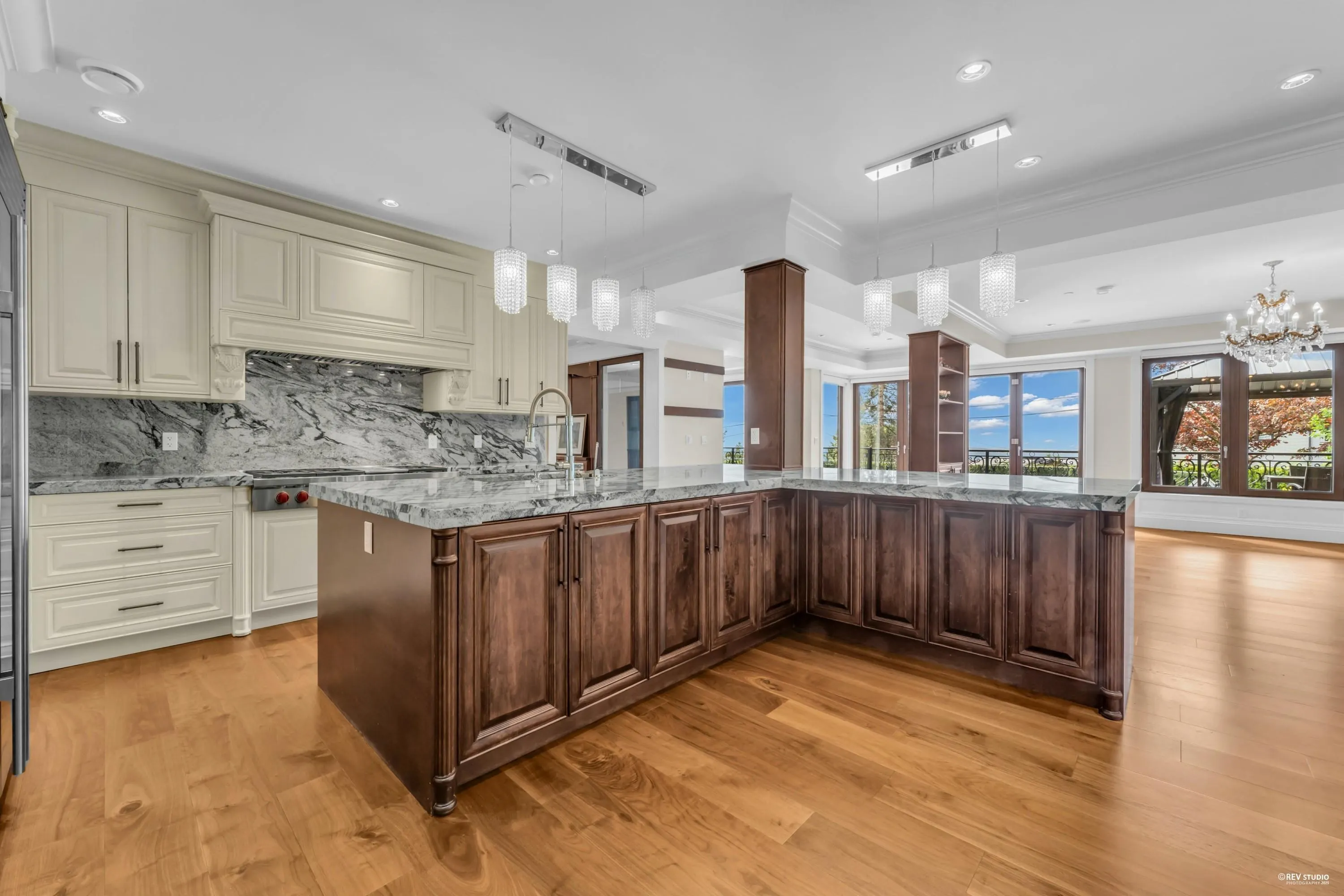 1118 Crestline Road