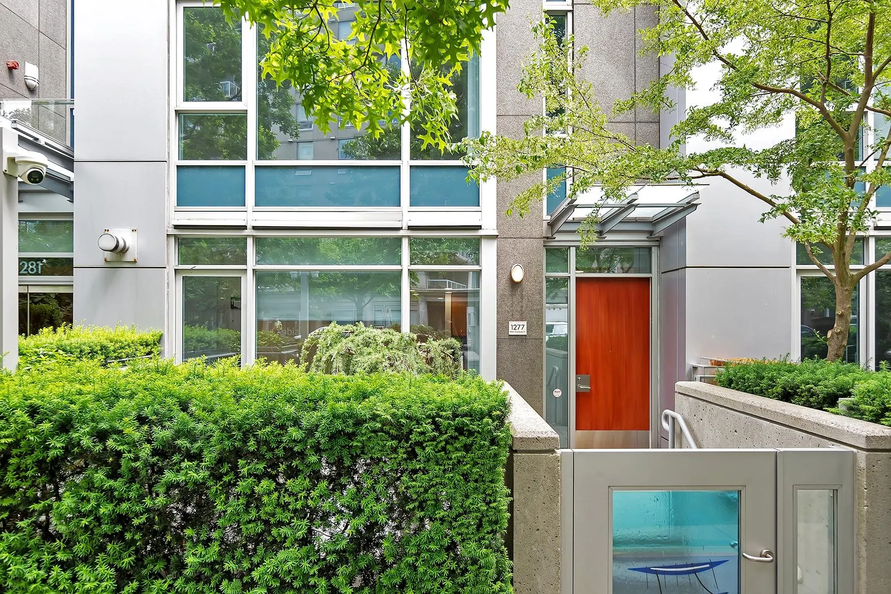 1277 W Cordova Street